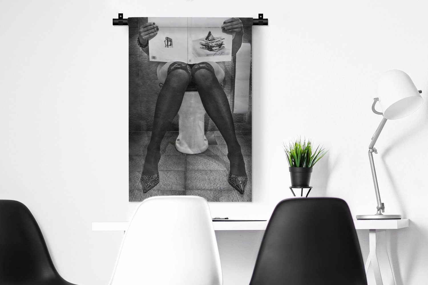 MuchoWow Wanddekoobjekt Toilette - - Wandbehang, Frau Kleid, Kinderzimmer - Wohnzimmer, für Schwarz Buch Schlafzimmer, - Wanddeko Weiß