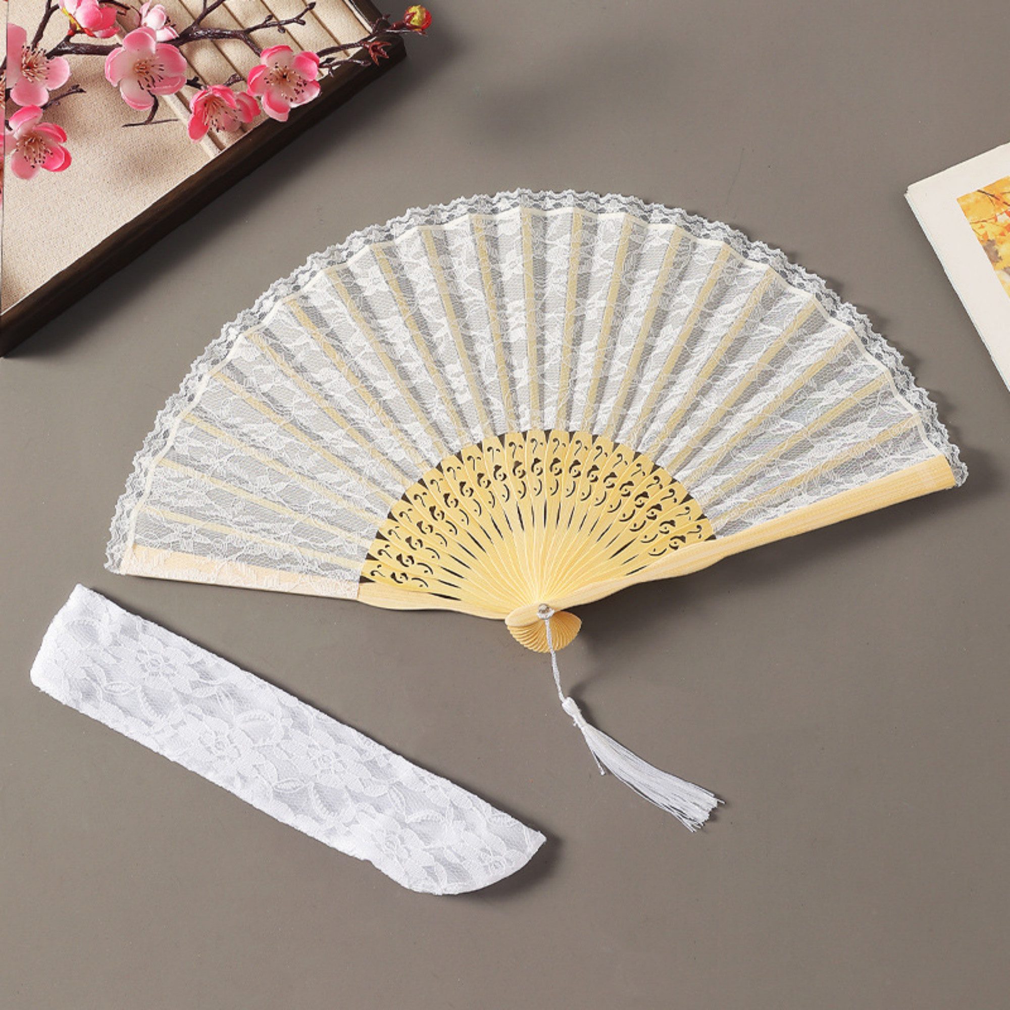FOUORTUNATE-BEE Handfächer Vintage Spitzenfächer für Hochzeit, Party und Dekoration, Eleganter Spitzen-Fächer als Deko und Geschenk