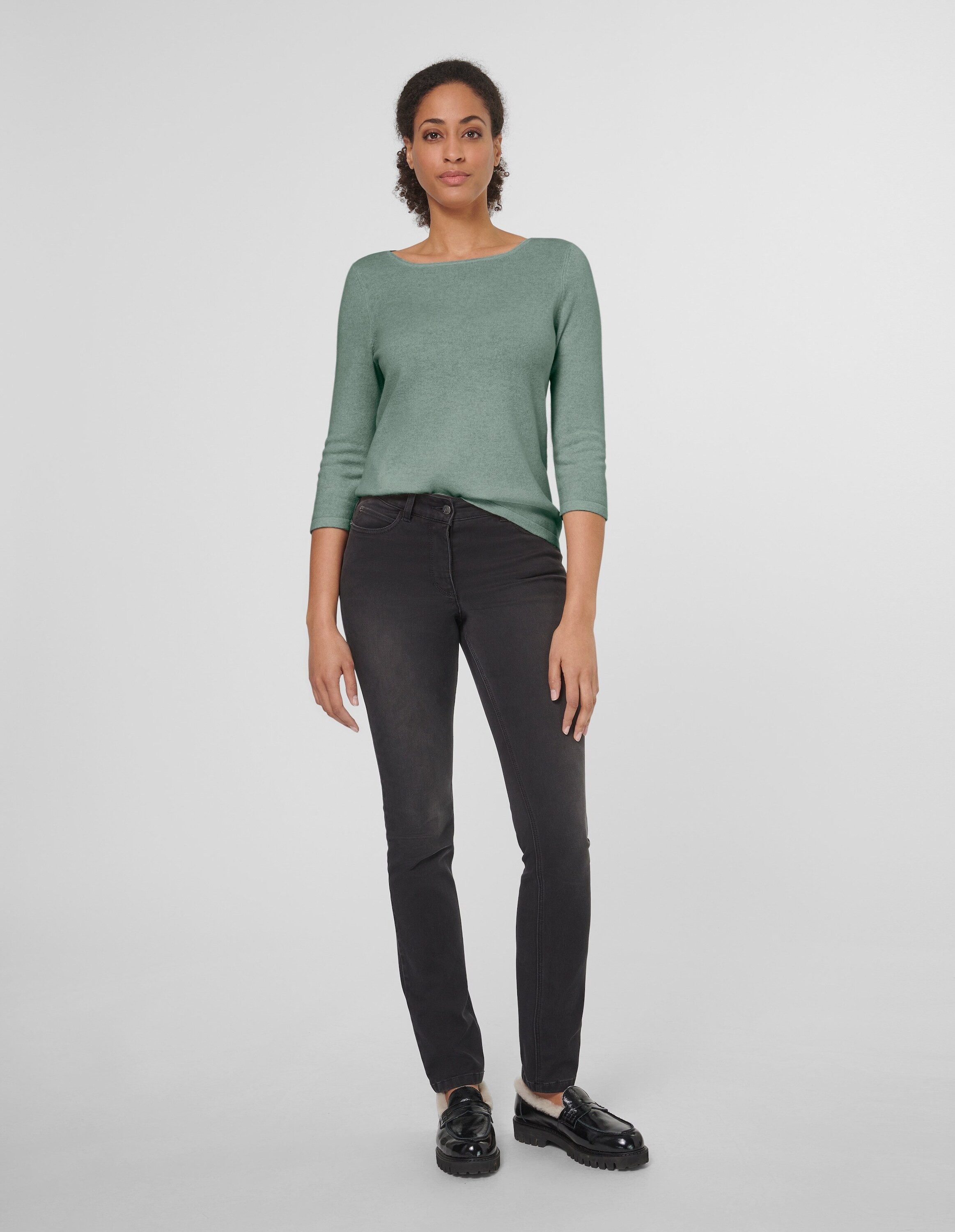 MADELEINE Strickpullover Schlichter Feinstrickpullover mit U-Boot-Ausschnit günstig online kaufen
