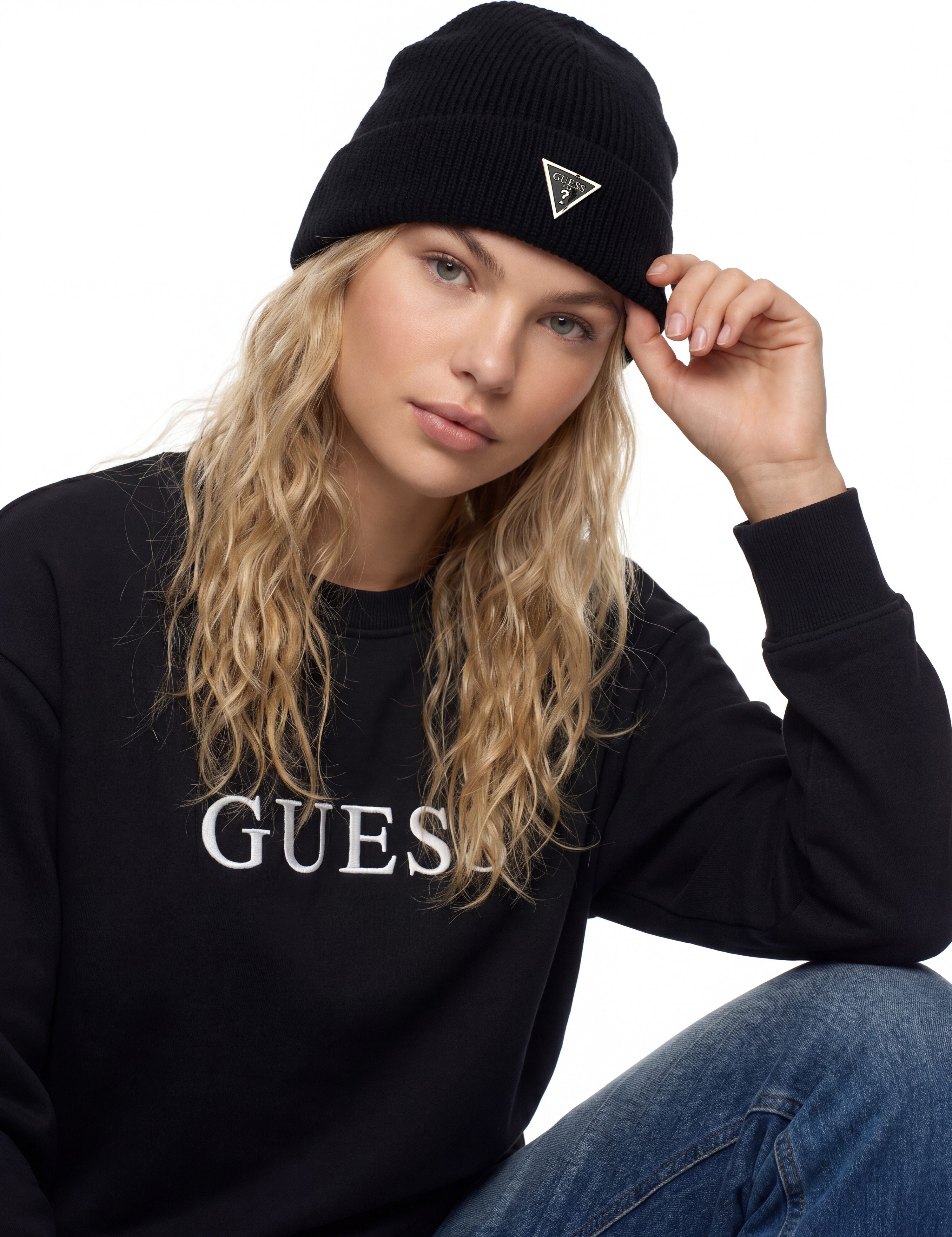 Guess Strickmütze BEANIE mit Markenlabel
