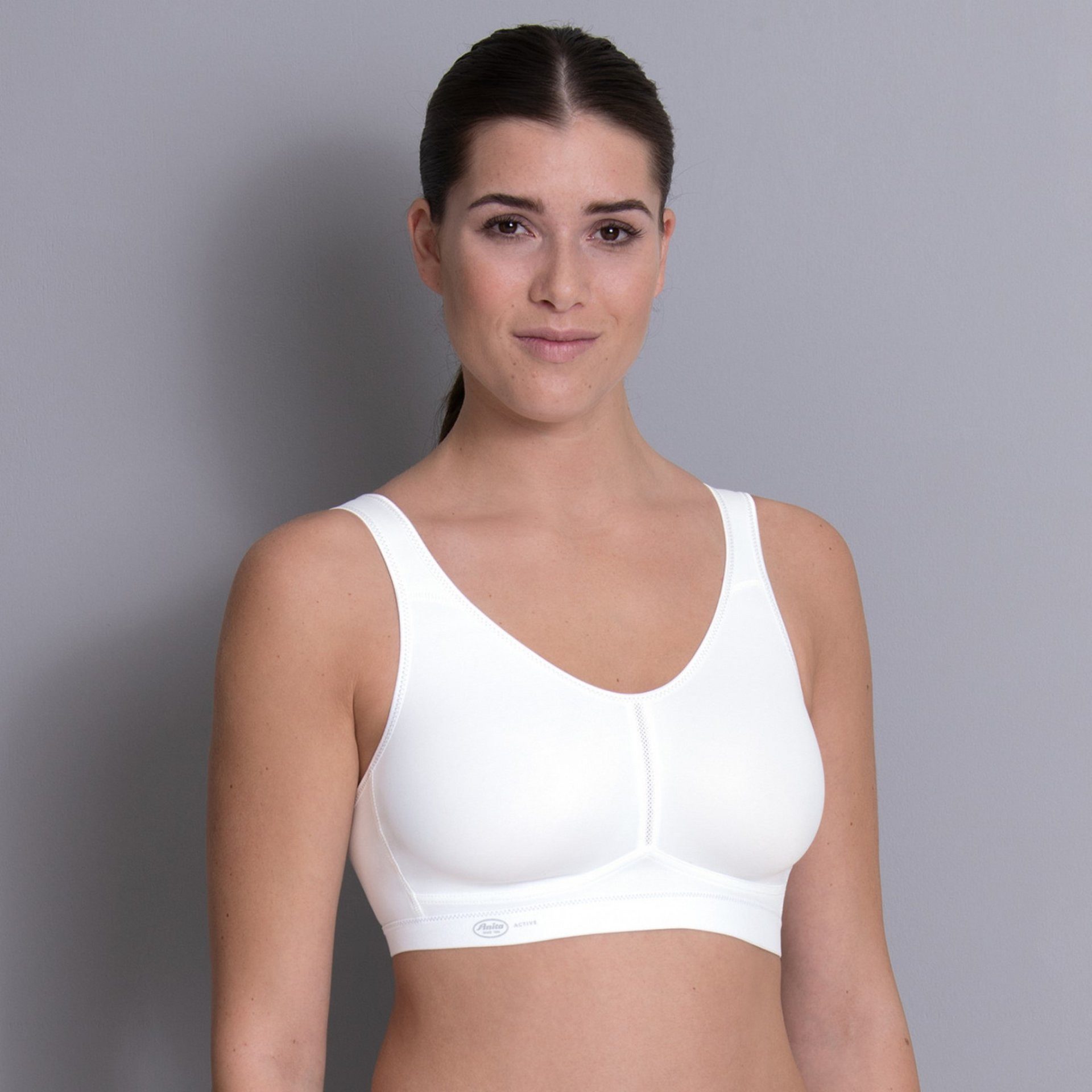 Anita Active Sport-BH Light & Firm gemoldete Cups, verstellbare Träger, nahtlos, atmungsaktiv