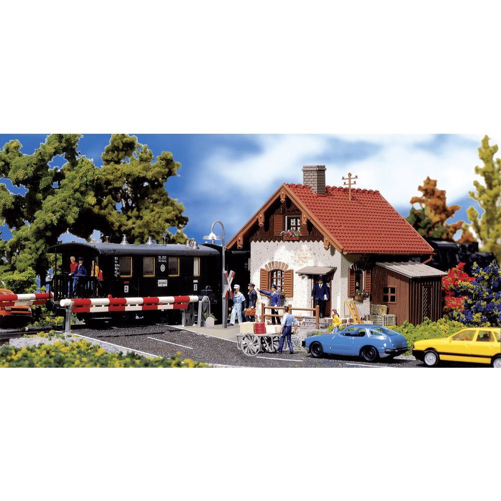 Modelleisenbahn-Set Faller 120130 H0 Bahnwärterhäuschen