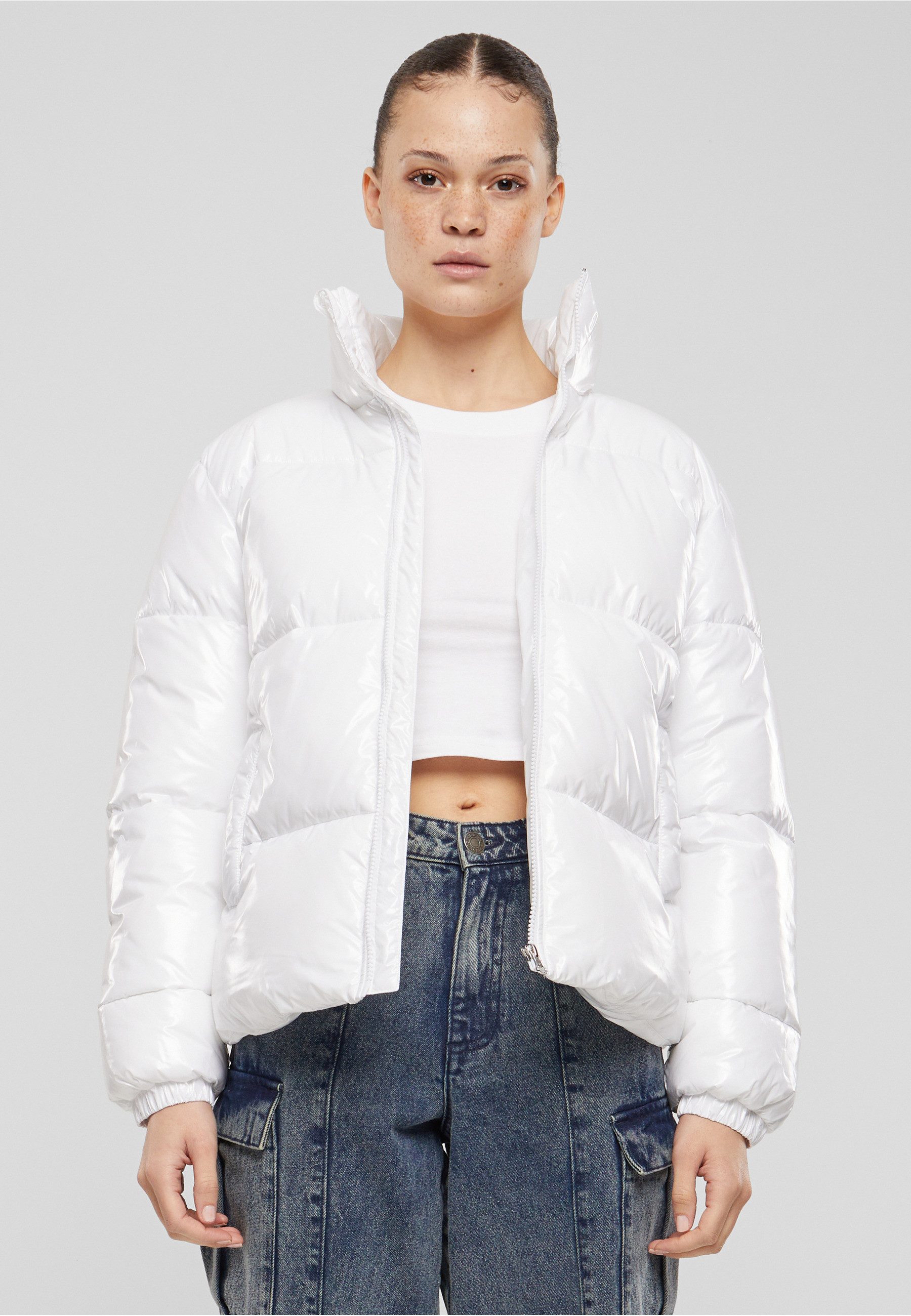 URBAN CLASSICS Winterjacke Urban Classics Ladies Recycled Short Shiny Puffer Jacket (1-St)
