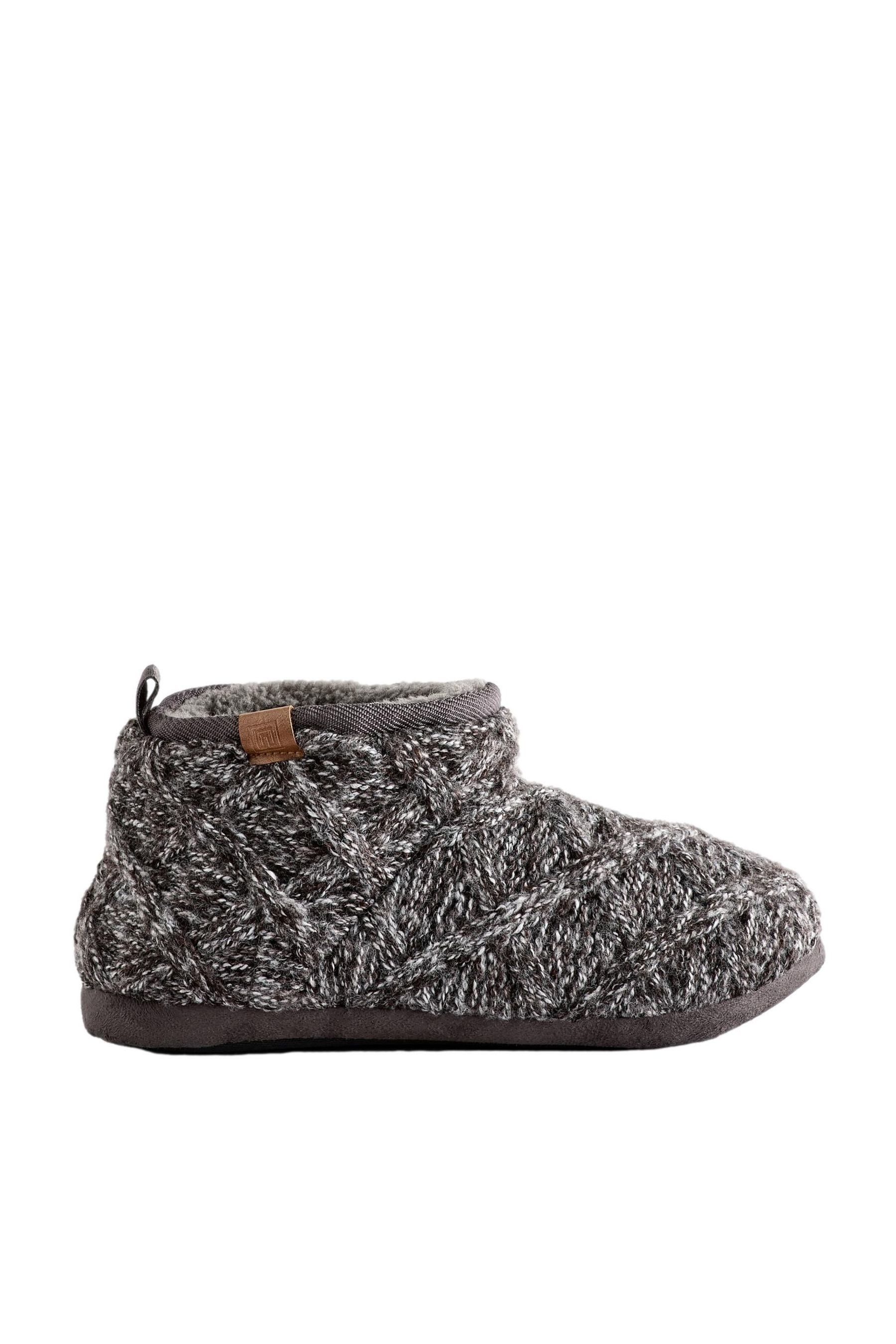 Gestrickte Hausstiefel Hausstiefel