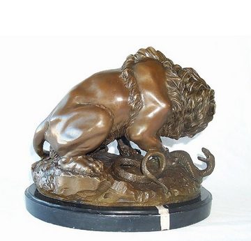 Linoows Dekoobjekt Bronzefigur, Bronze Skulptur Löwe mit Schlange A. Barye, Hand gegossen