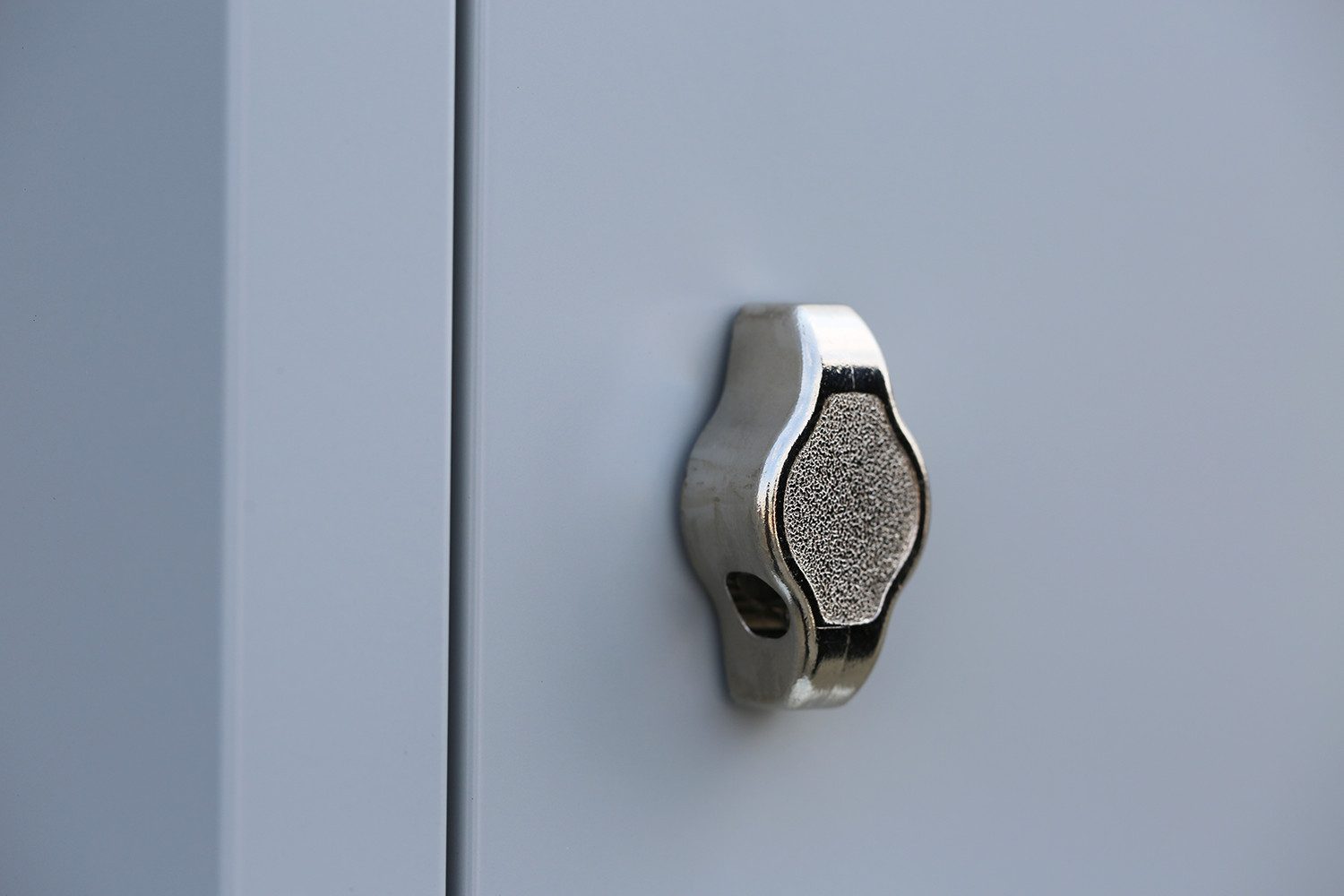 Steelboxx Spind 4er Spind Z-Garderobenschrank - 4 Abteile - Umkleideschrank (1-St) Komplett verschweißt und montiert