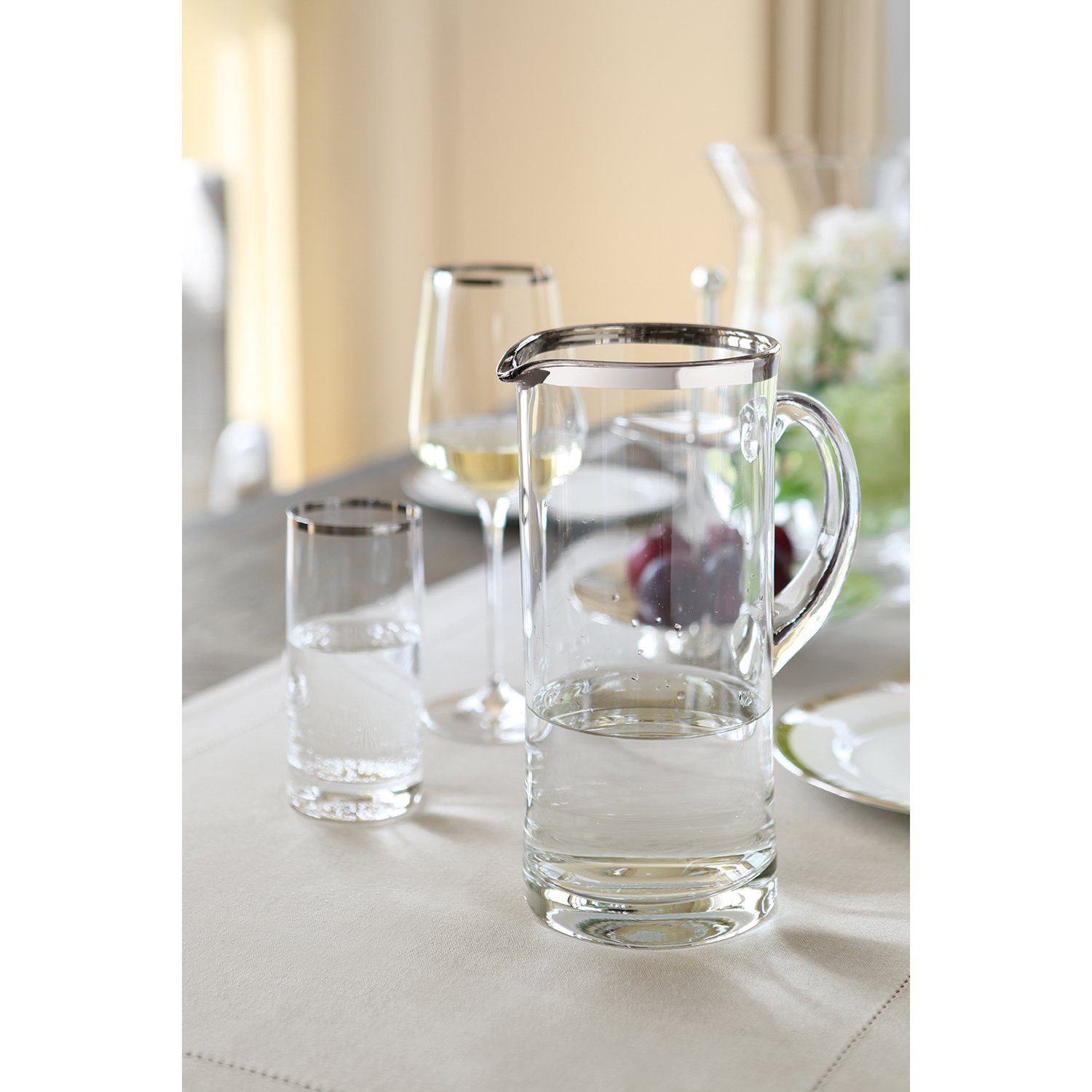 Fink Wasserkrug PLATINUM Glaskrug - H. 25 cm - silber - Glas - Wasserkaraffe, (1 Stück-tlg., 1 Stück), Wasserkrug & Getränkekaraffe für stilvolle Erfrischung