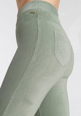 LASCANA Leggings aus weichem Material in Cord-Optik, Loungewear