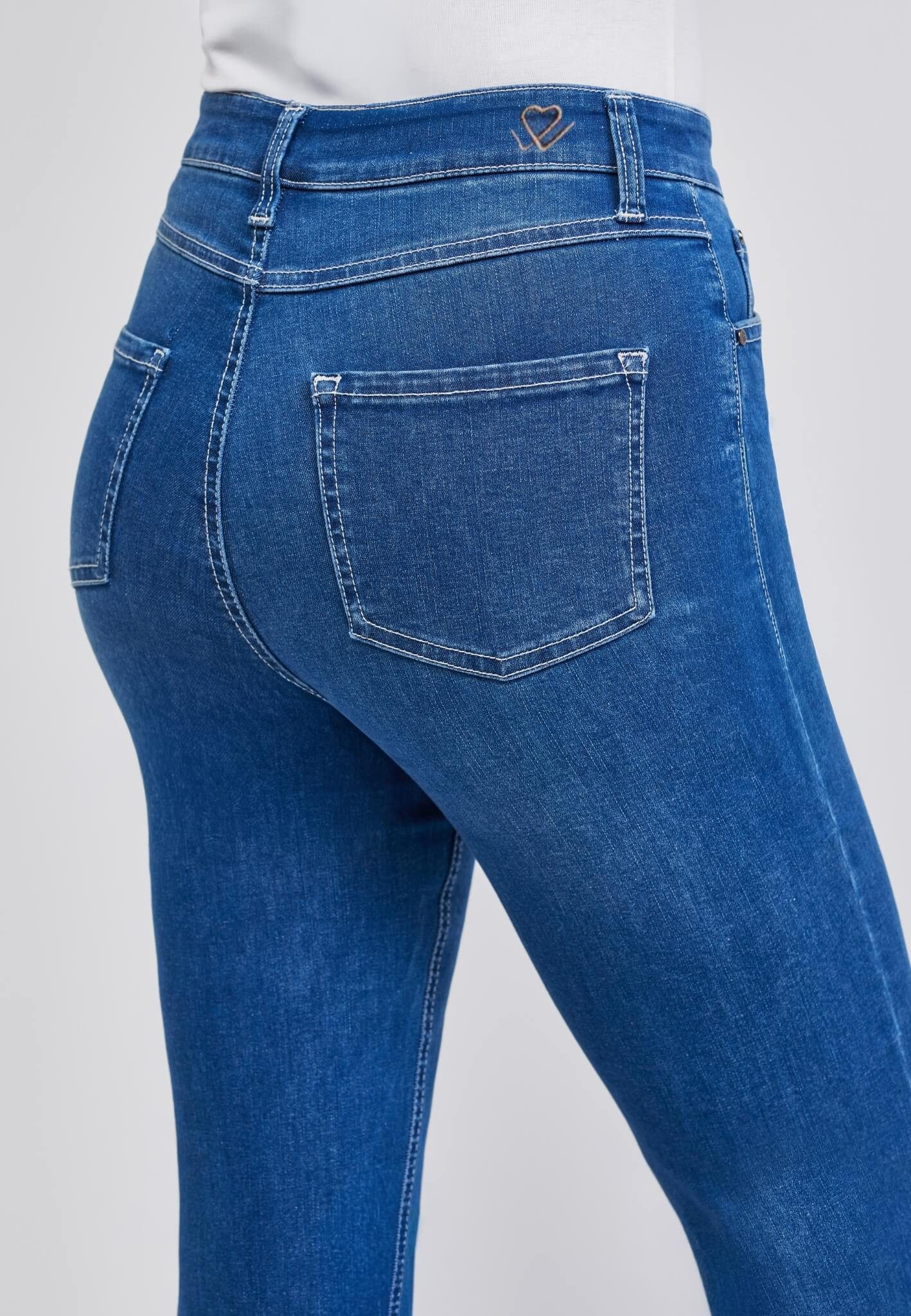wonderjeans Bootcut-Jeans Ultimativ bequem auch im Sitzen