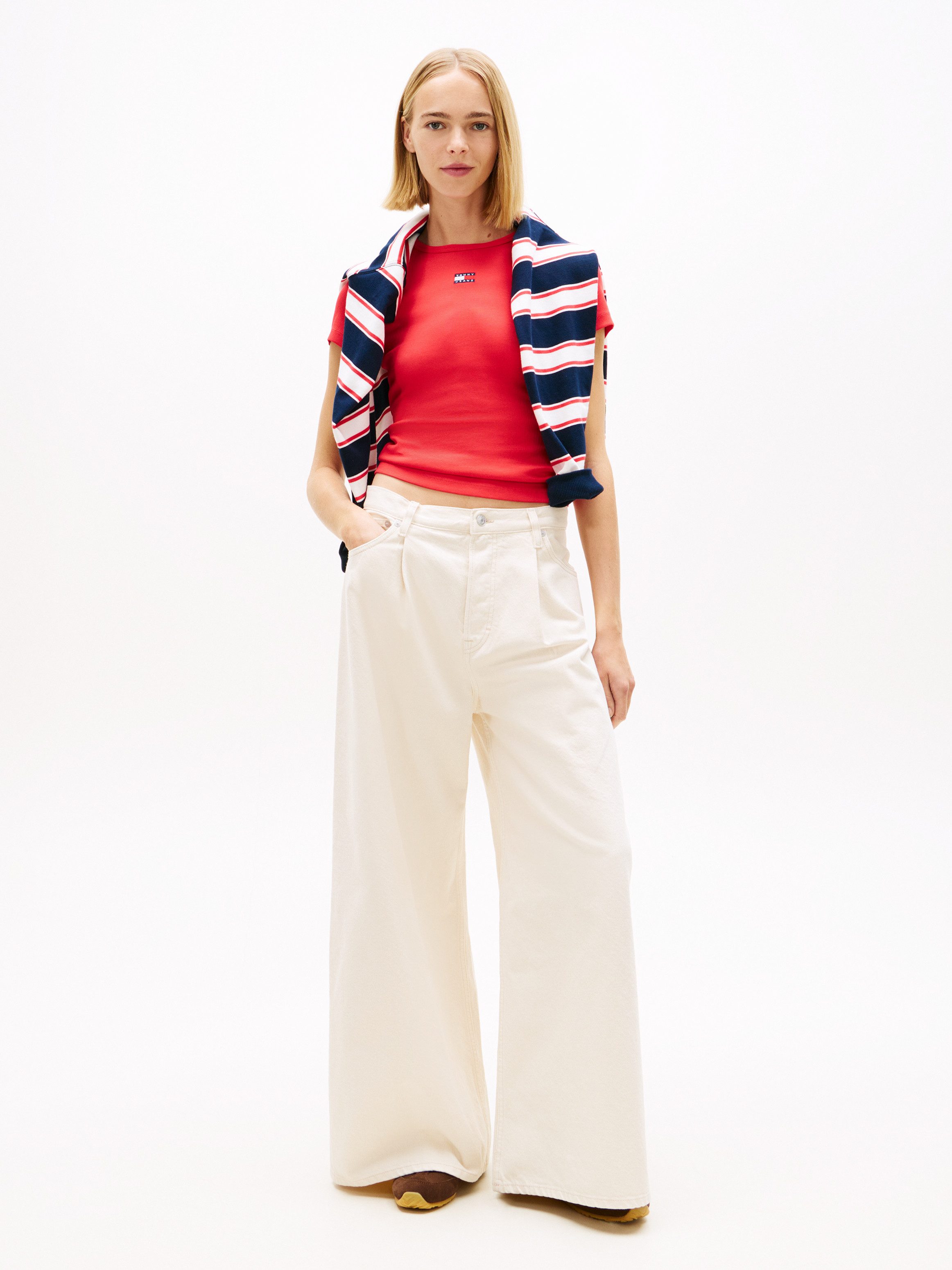 Tommy Jeans Kurzarmshirt TJW SLIM BADGE RIB TEE mit gerippter Struktur