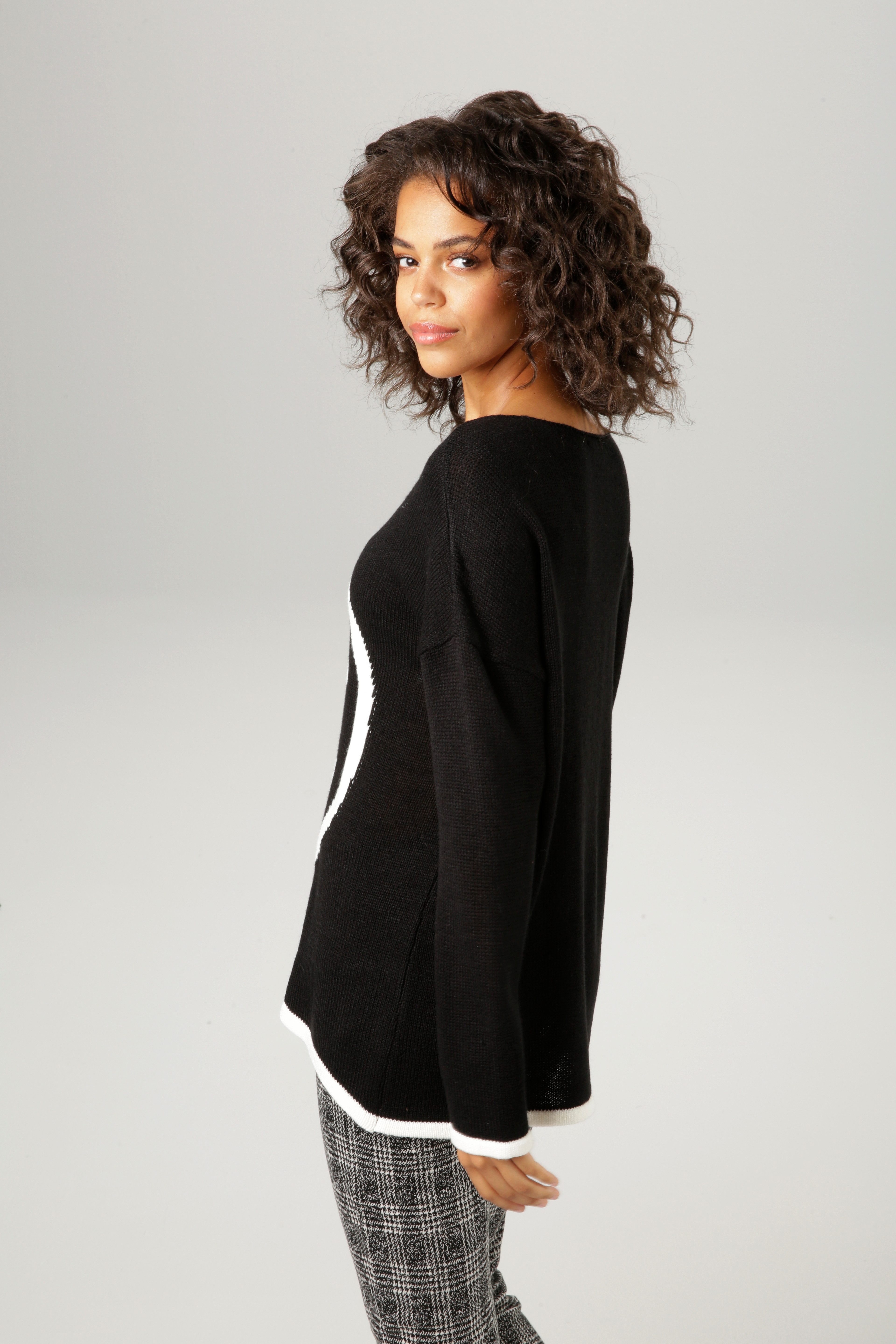 Aniston CASUAL Strickpullover mit eingestricktem Smiley günstig online kaufen