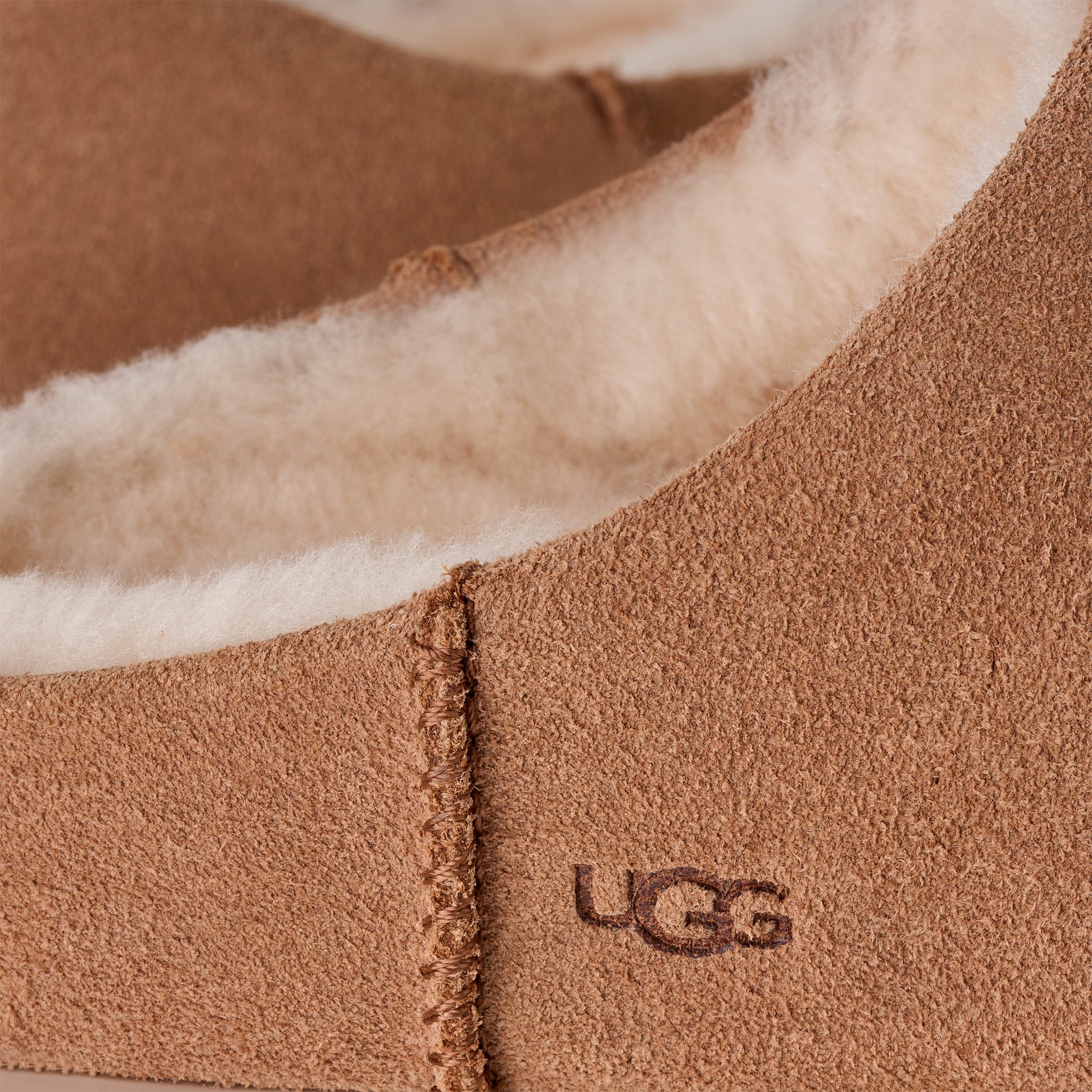 UGG W ELEA SLIP-ON Pantoffel Schlupfschuh, Hausschuh, Mule mit UGG-Logoprägung