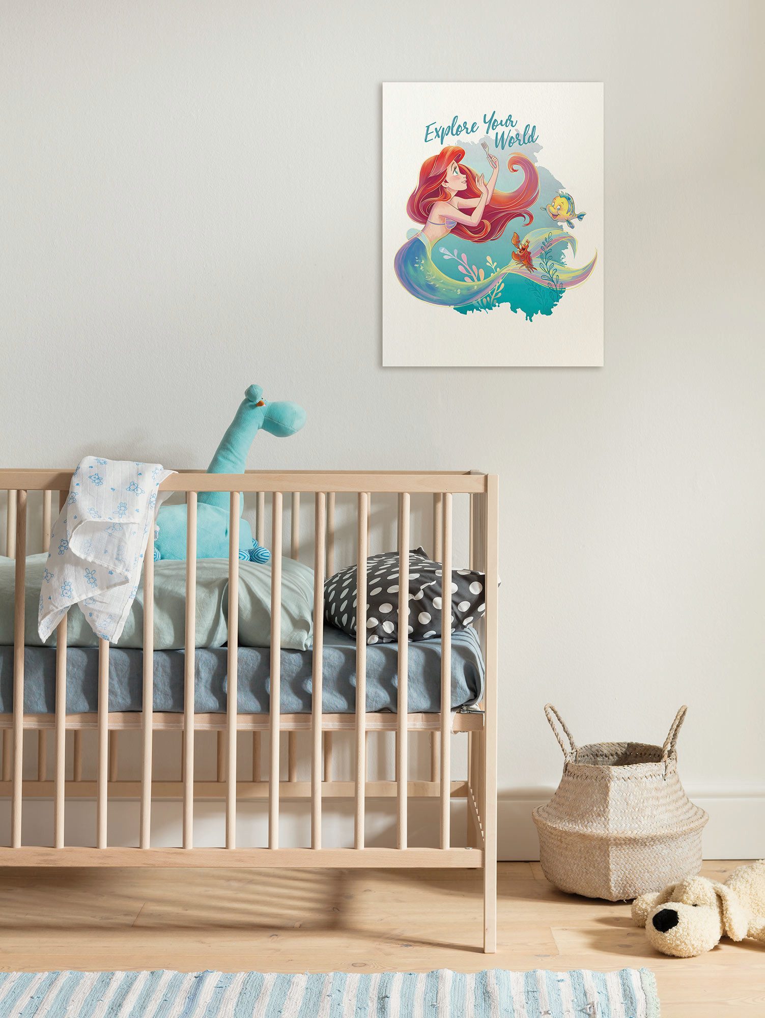 Komar Leinwandbild Disney Ariel Explore your World, Disney (1 St), 30 x 40 cm (Breite x Höhe) - Kinderzimmer, Dekoration