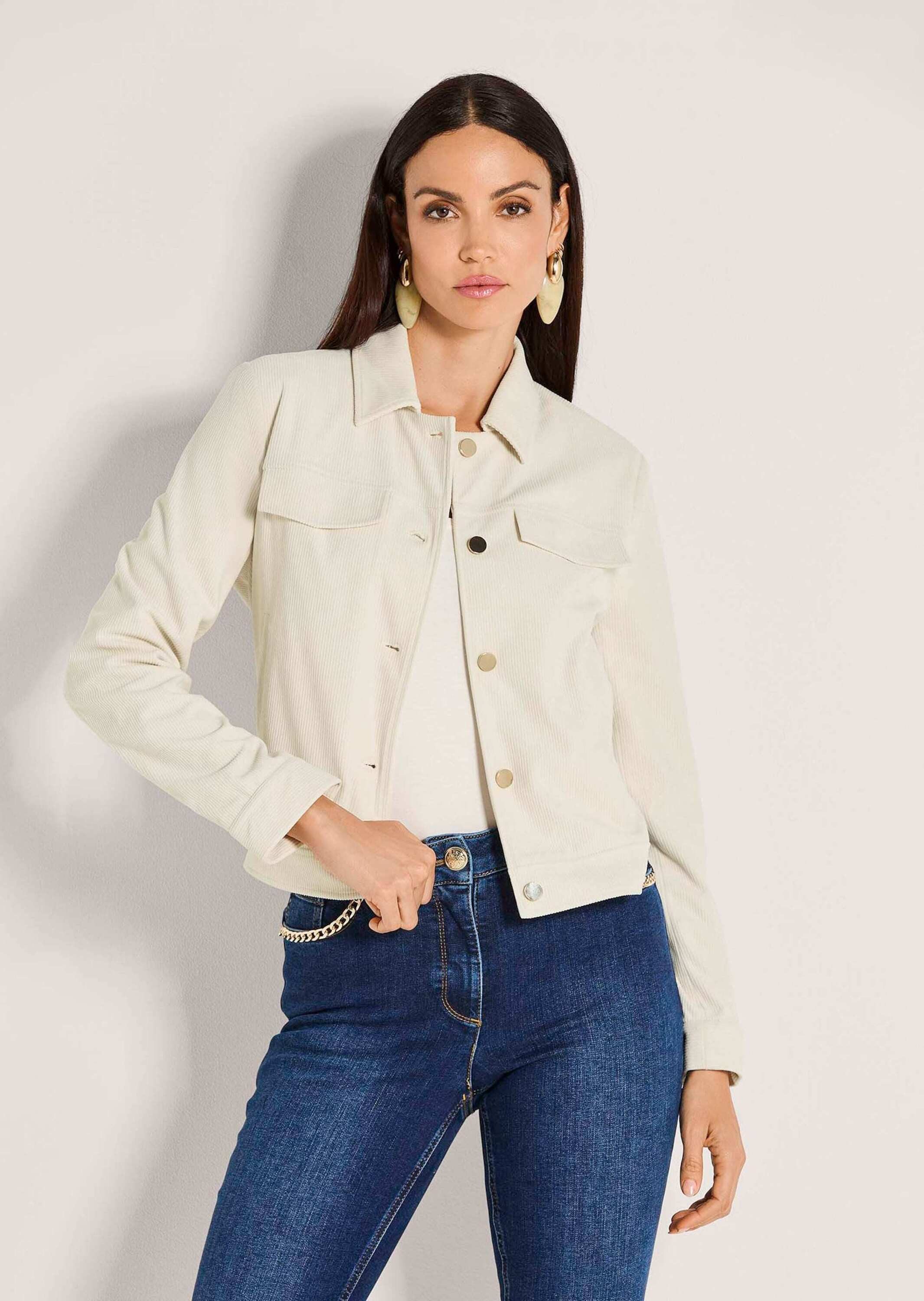 MADELEINE Outdoorjacke Kurzjacke mit Umlegekragen Freizeitjacke mit Knopfleiste, Pattentaschen und Langarm