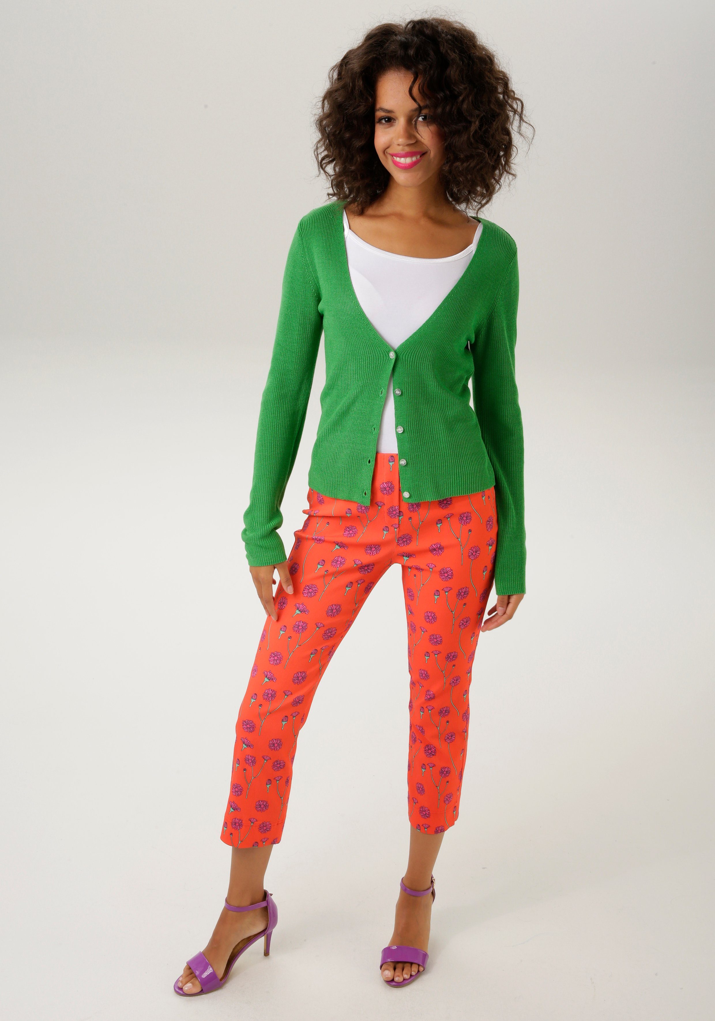 Aniston CASUAL Strickjacke in trendiger Farbpalette – Bild 5 von 5