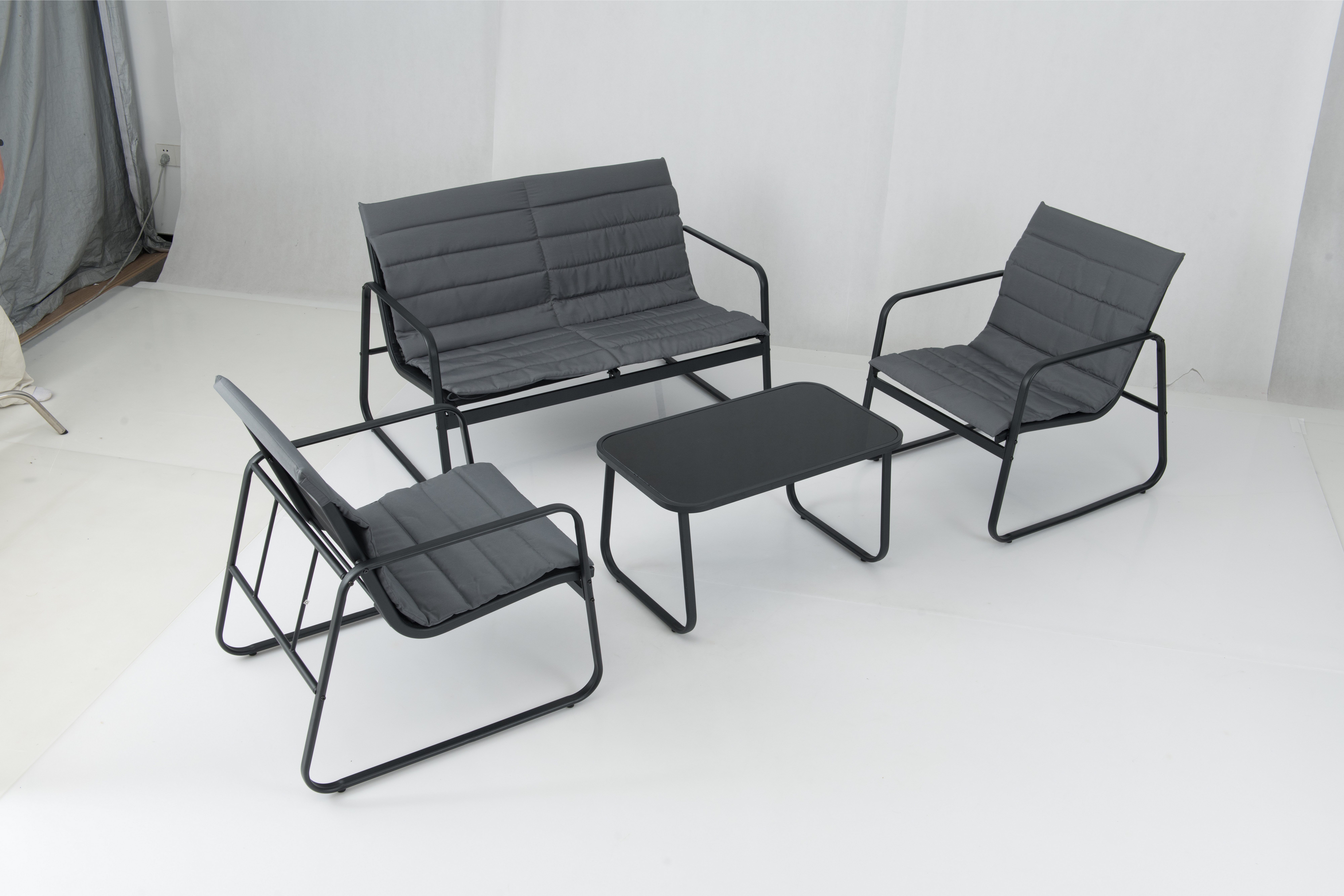 COSTWAY Garten-Essgruppe, (4-tlg), Sitzgruppe mit Kissen und Glastisch