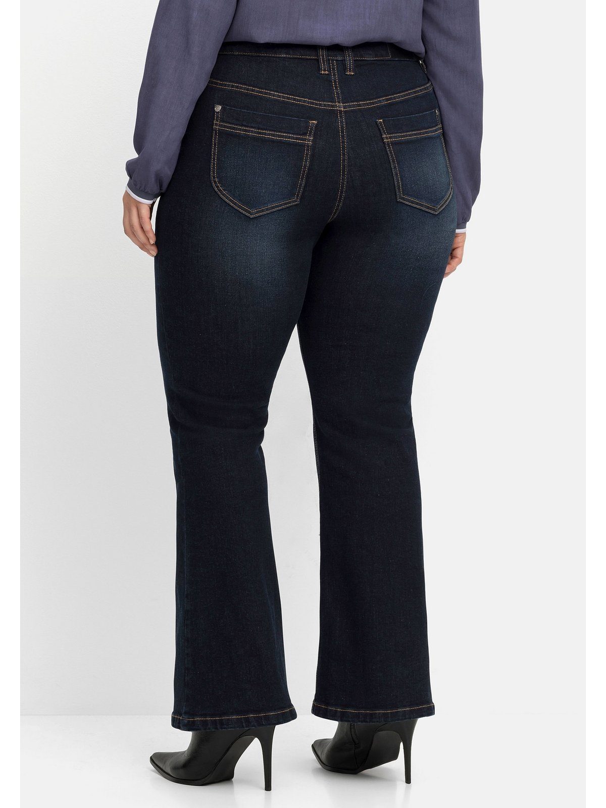 Große Bootcut-Jeans extralang Größen Used-Effekten, dark Sheego mit Denim blue