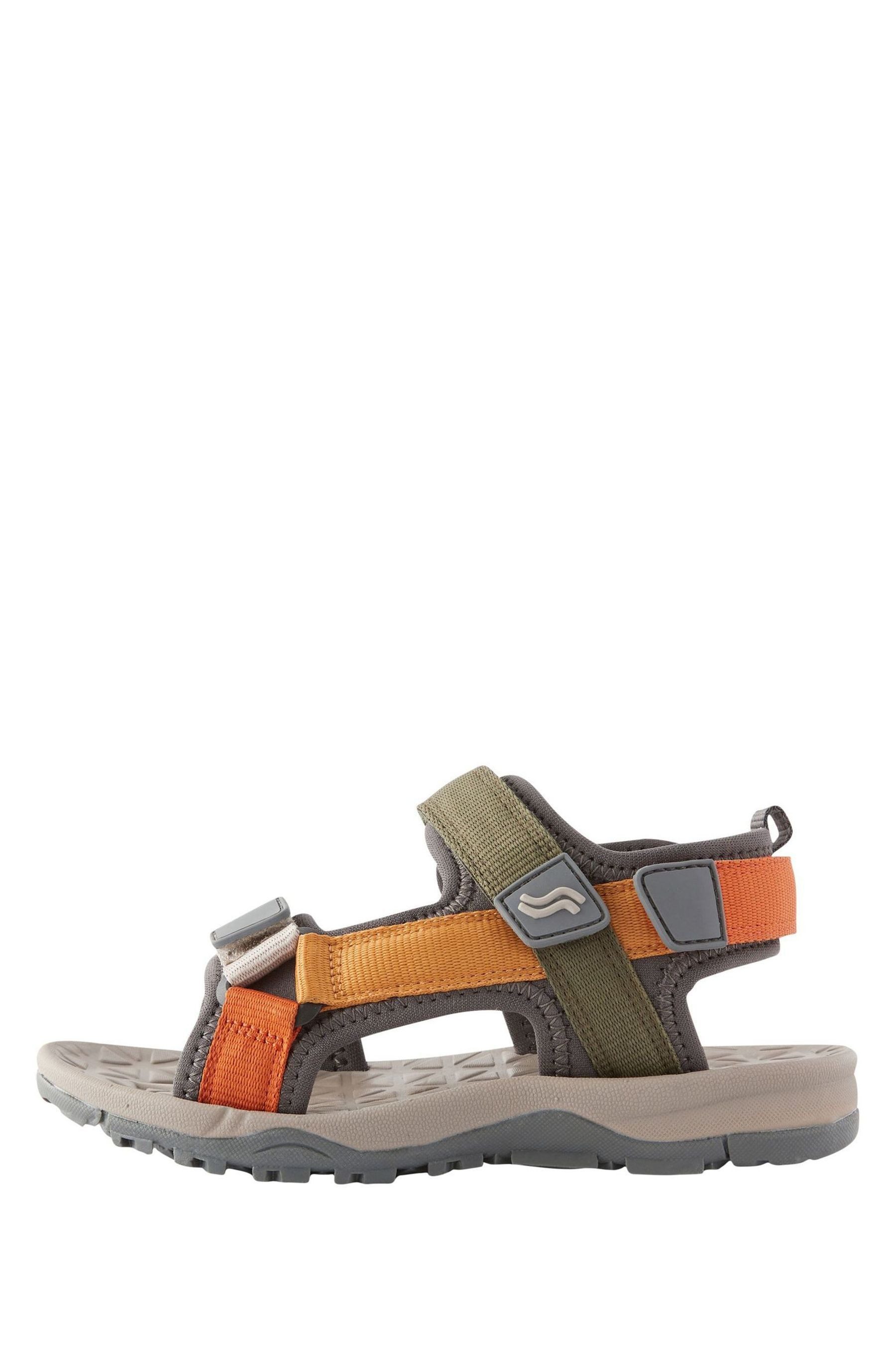 Next Trekker-Sneaker mit Klettverschlussriemen Sandale (1-tlg) günstig online kaufen
