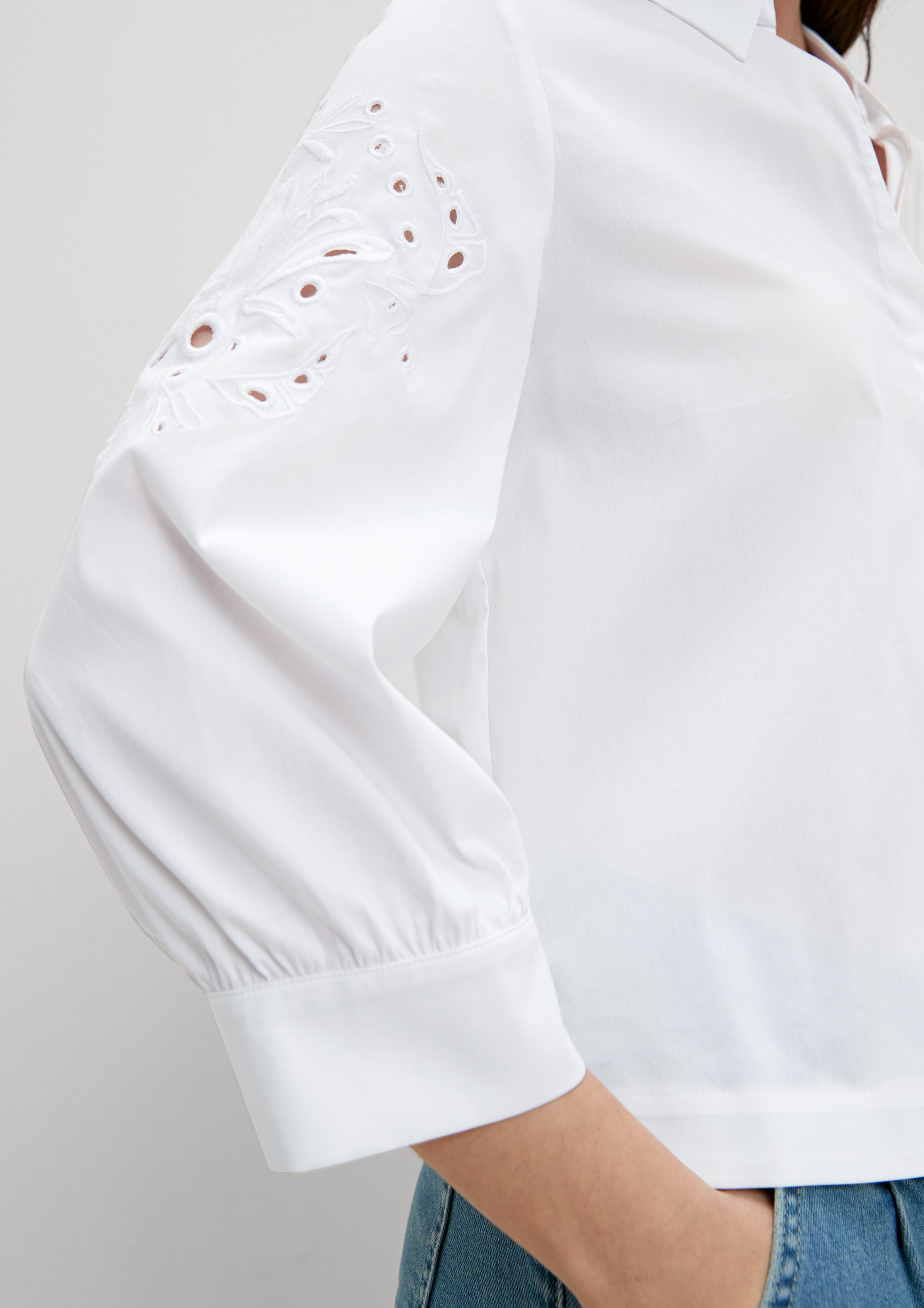 mit Lochstickerei Comma white Bluse Broderie Anglaise 3/4-Arm-Shirt