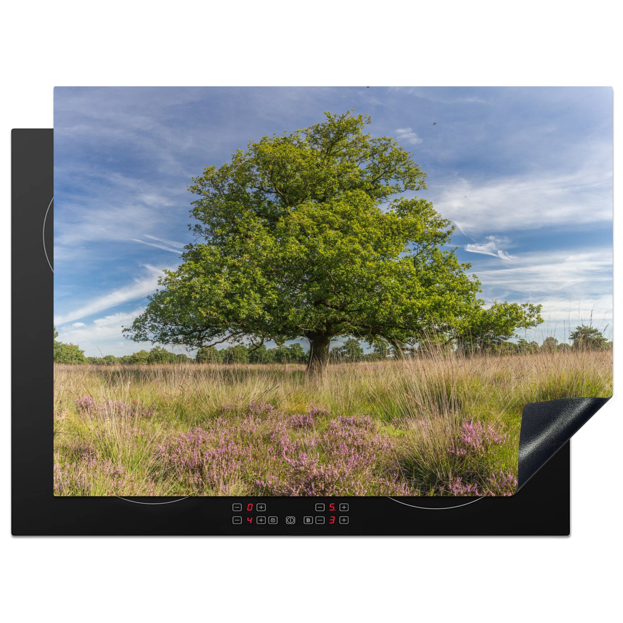 MuchoWow Herdblende-/Abdeckplatte Ein einsamer Baum in der Heidelandschaft des Nationalparks, Vinyl, (1 tlg), 70x52 cm, Mobile Arbeitsfläche nutzbar, Ceranfeldabdeckung