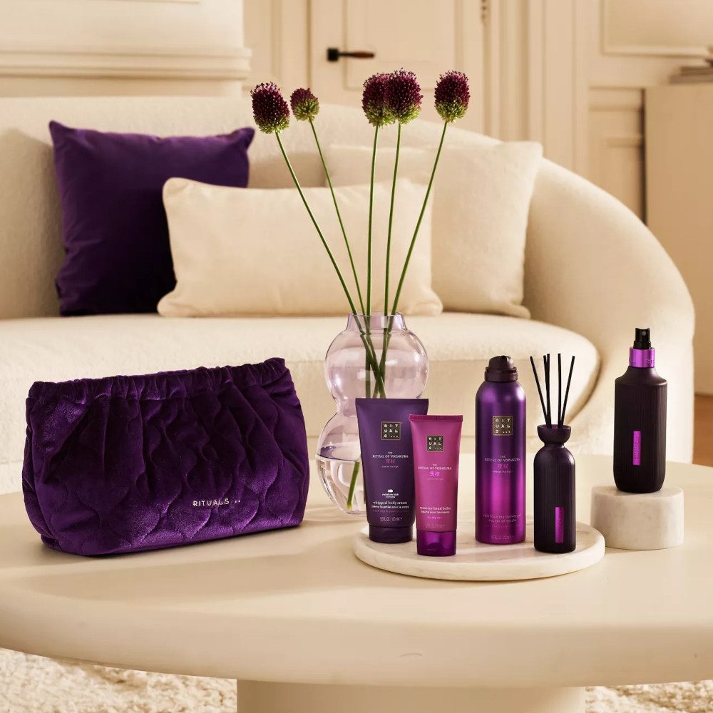 Rituals Pflege-Geschenkset Rituals Yozakura Geschenk-Tasche L – 5-teilig mit Kirschblüte & Sake, 5-tlg., Sinnlicher Blütenduft & luxuriöse Pflege in eleganter Kosmetiktasche