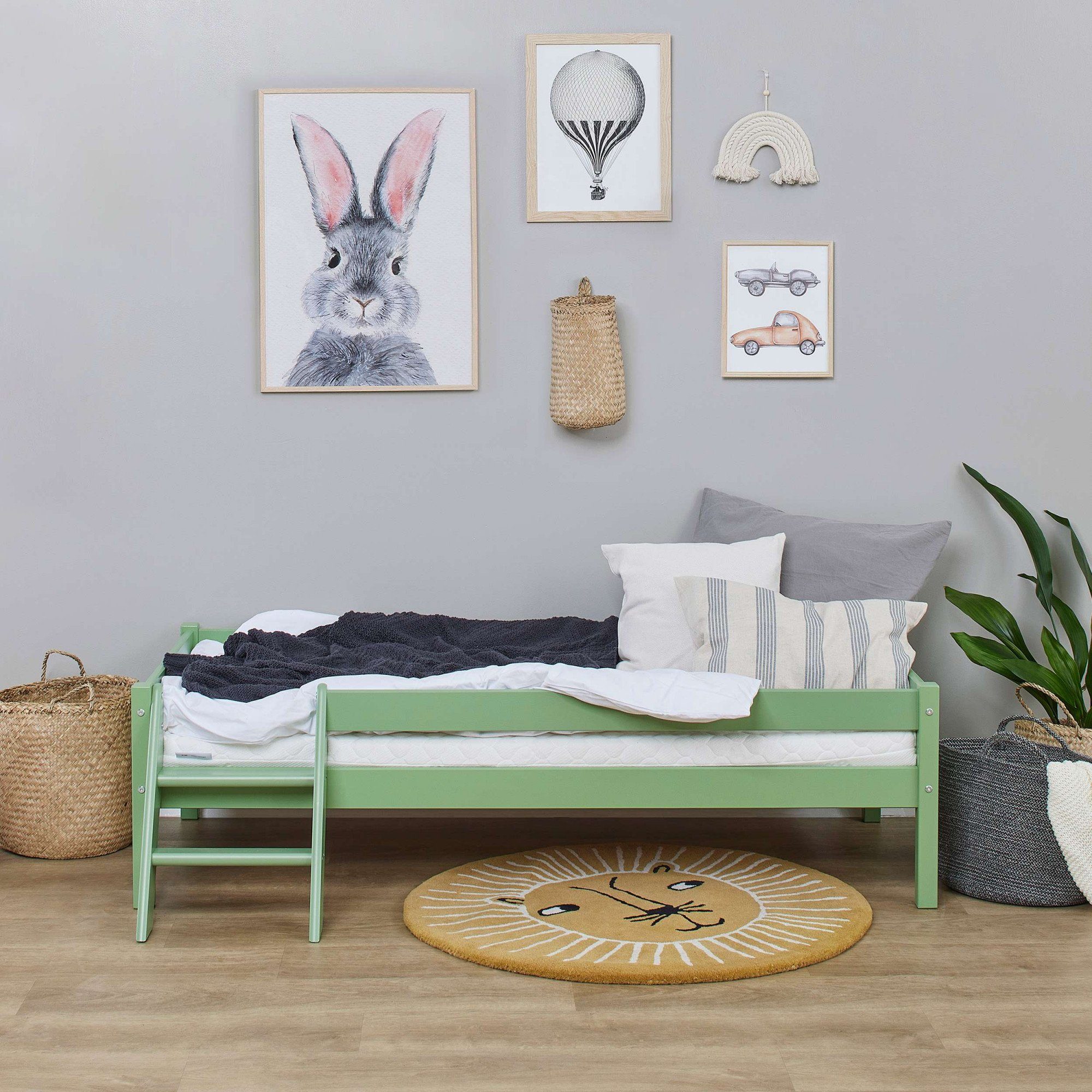 Lüttenhütt Jugendbett ECO Farben/Matratze Rausfallschutz wählbar und One, mit 3 Kinderbett Grün Leiter