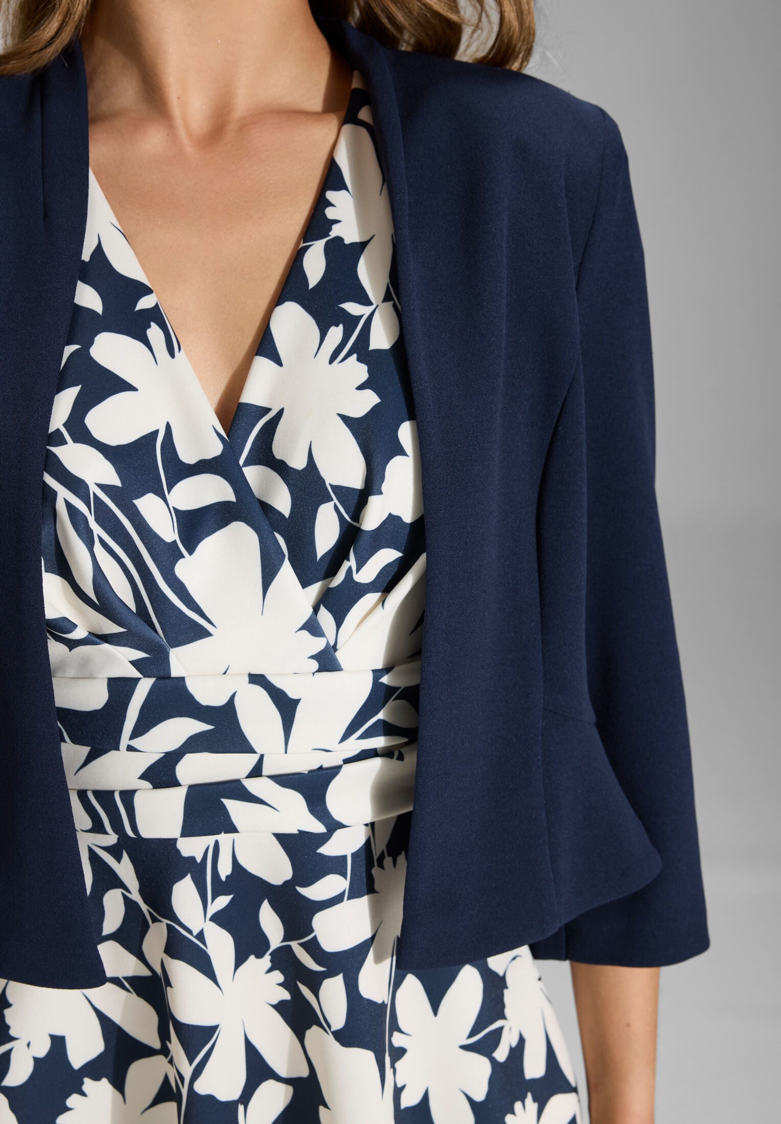 Jackenblazer - Taillierte Jacke aus Jersey Crêpe
