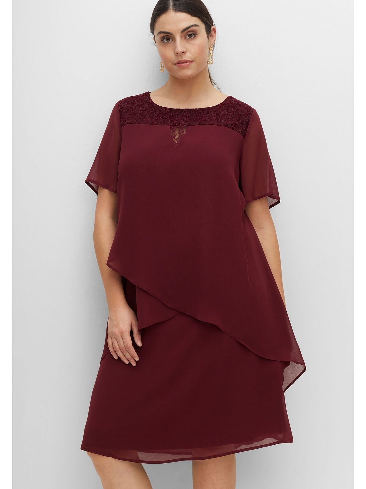 Sheego Abendkleid Große Größen mit asymetrischen Volants