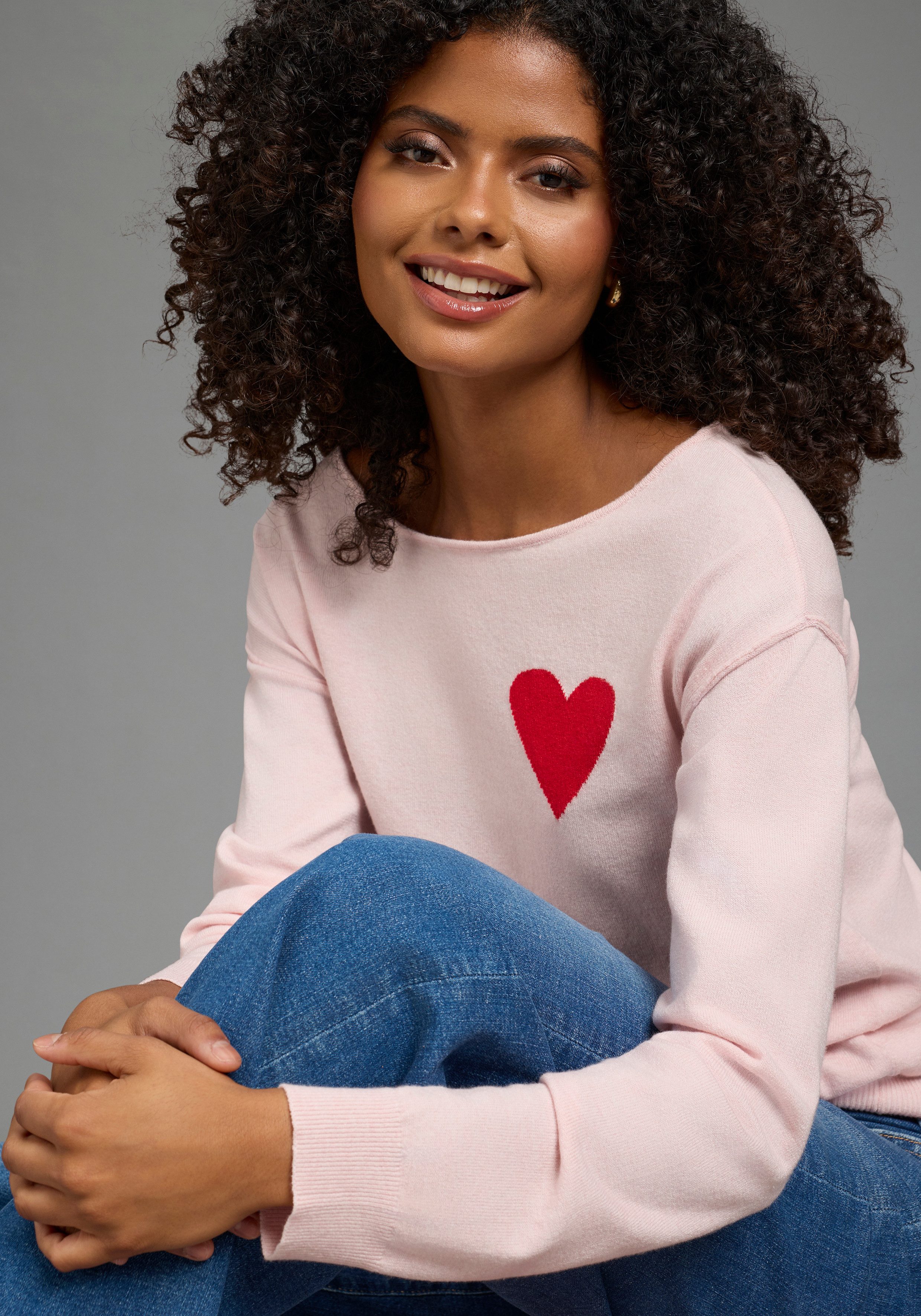 Laura Scott Strickpullover aus Feinstrick, figurumspielende Passform aus leichtem, weichem Viskosemix mit Herzmotiv