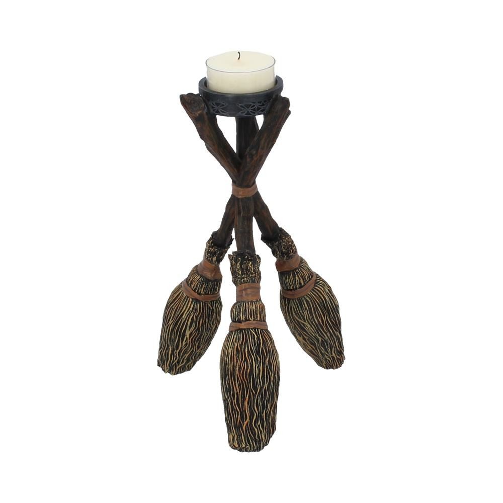 Nemesis Now Dekofigur Teelichthalter im Besenstiel Design 21 cm für Hexen und Rituale