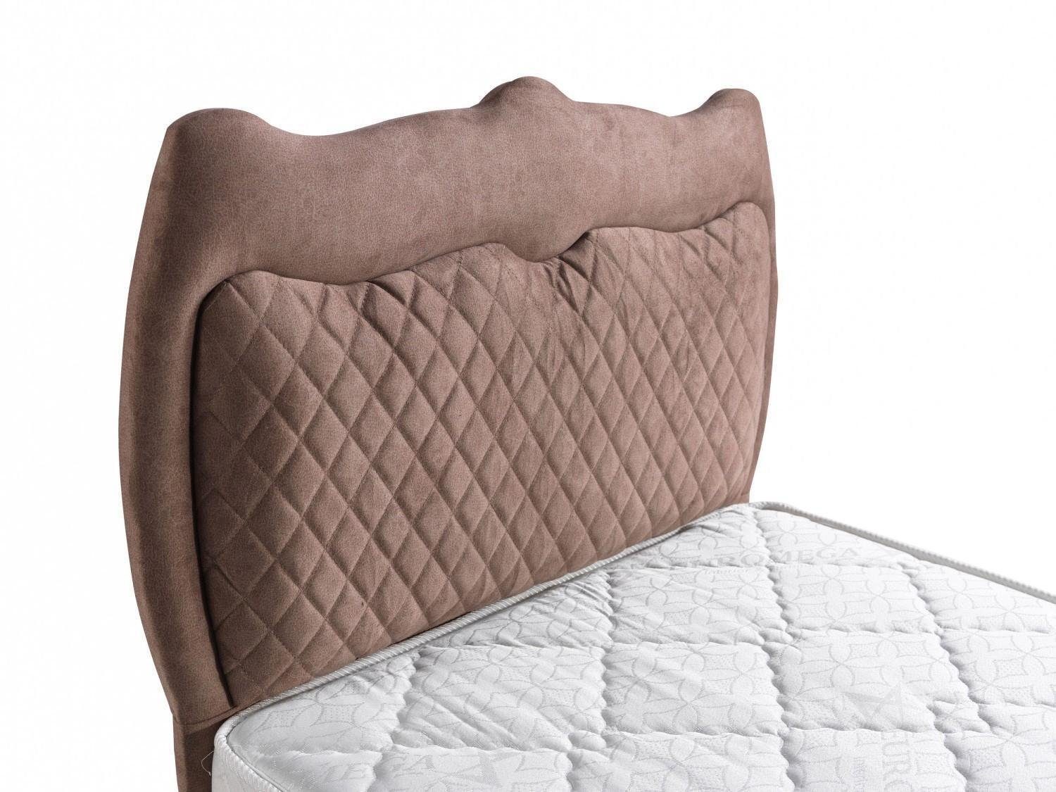 Betten Bett Bett Betten Made (Bett), Schlafzimmer Möbel In Braun Europe Luxus Polster Design JVmoebel