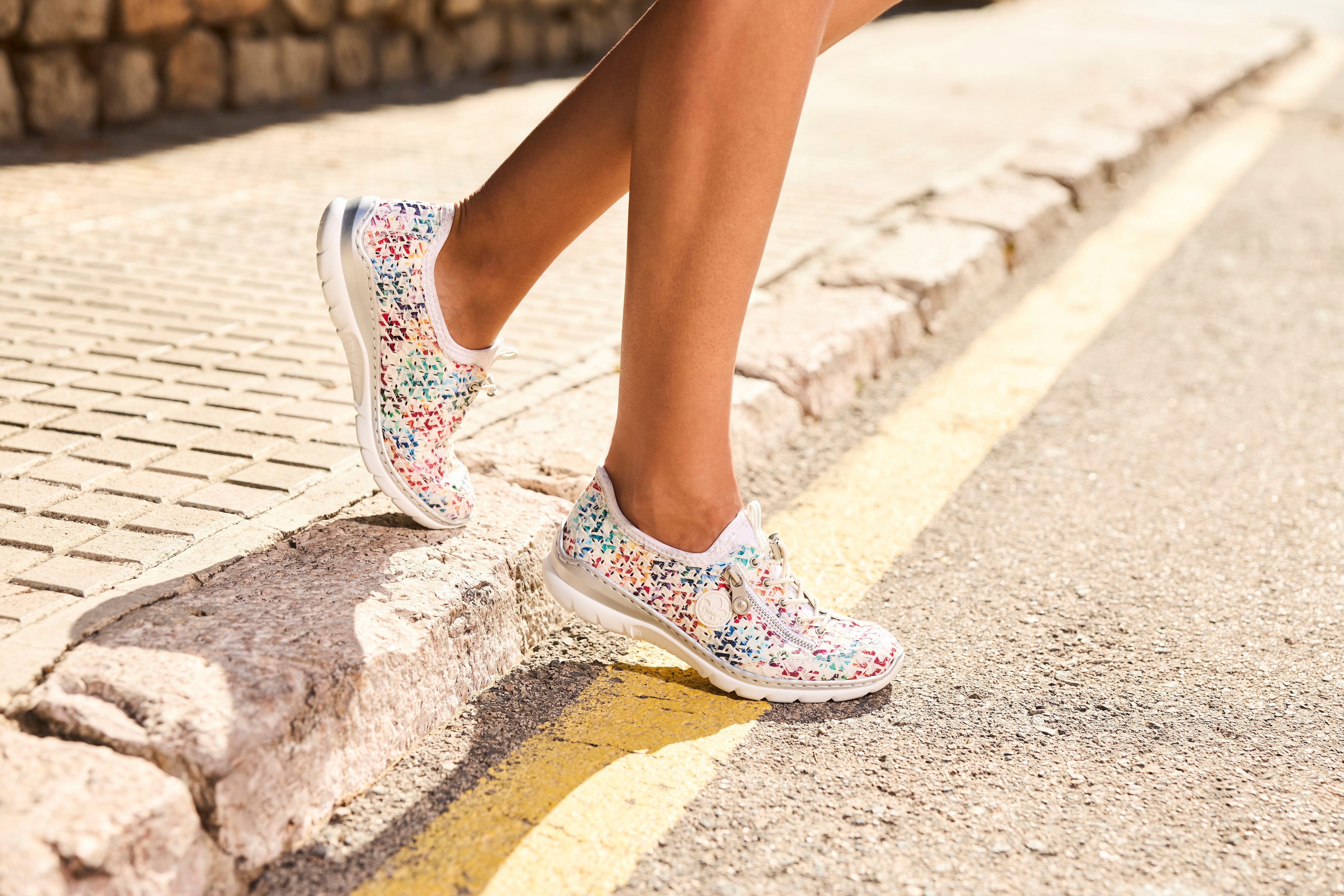 Rieker Slip-On Sneaker Schlupfschuh, Freizeitsneaker, Halbschuh mit MemoSoft-Ausstattung