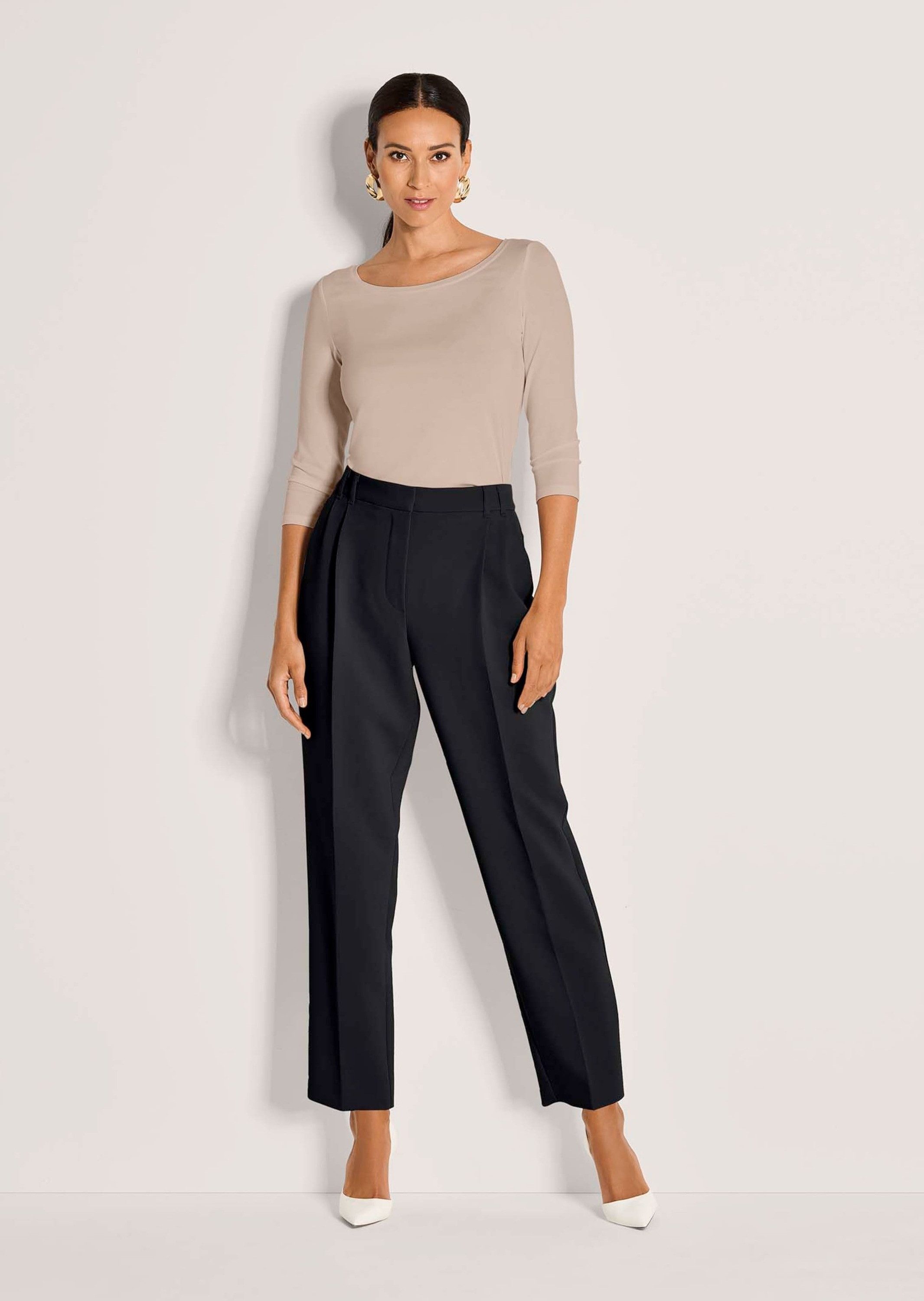 MADELEINE Bundfaltenhose Bundfaltenhose mit Stretch-Komfort Schmal zulaufende Businesshose mit Bundfalten, Bügelfalten, 7/8-Länge
