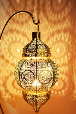 Marrakesch Orient & Mediterran Interior Windlicht Orientalische Laterne Shah Gold 55cm mit Laternenständer, orientalisches Windlicht, Marokkanische Metalllaterne für draußen als Gartenlaterne, oder Innen als Tischlaterne, Marokkanisches Gartenwindlicht, Handarbeit