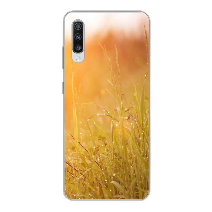 MuchoWow Handyhülle Gras mit frühem Tau im Morgenlicht Phone Case Handyhülle Samsung Galaxy A70 Silikon Schutzhülle