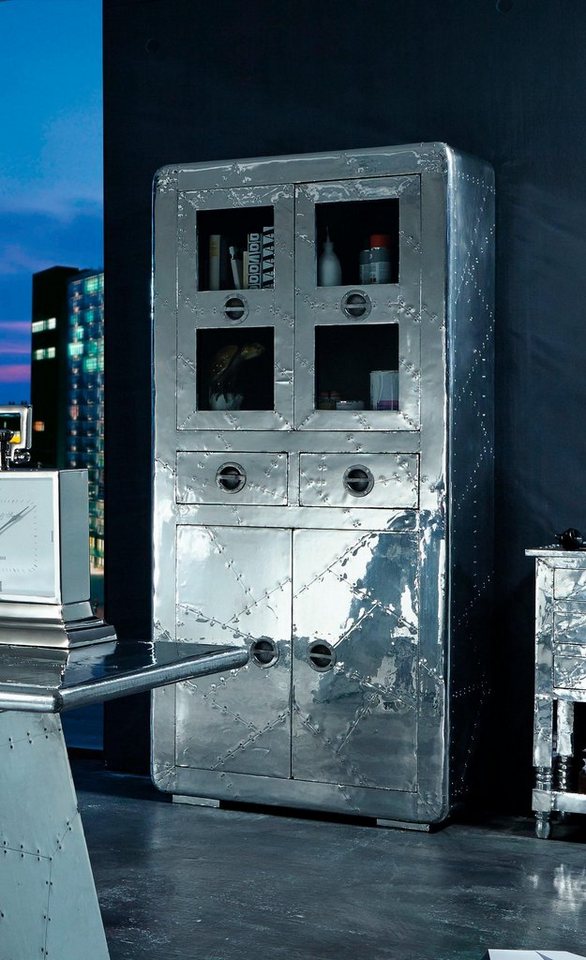 SIT Vitrine Pushkar aus Mangoholz mit 4 Türen & 2 Schubladen Futuristischer Aluminium-Look mit dekorativen Zierschrauben