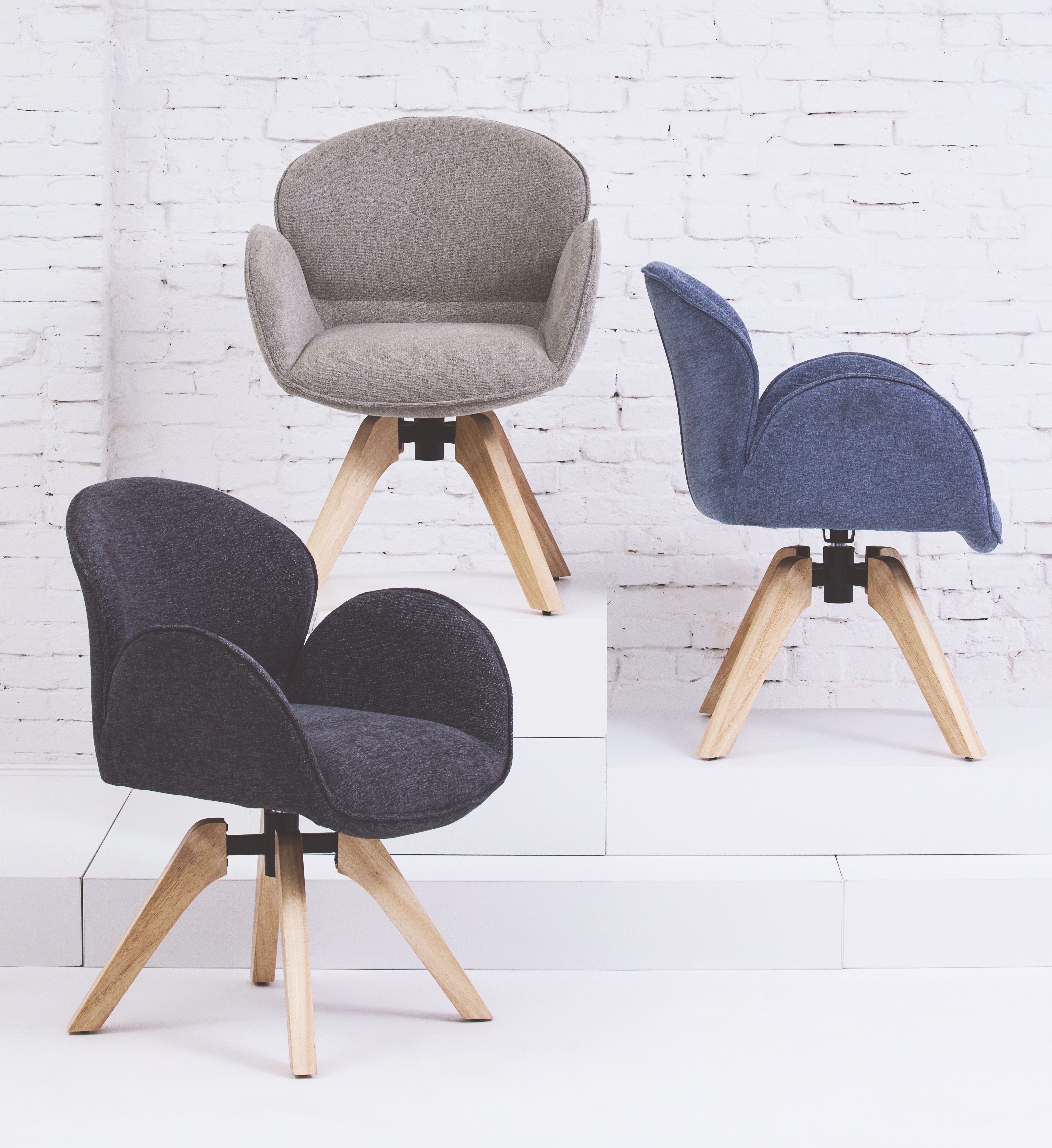 TOM TAILOR HOME Armlehnstuhl WINGS ARMCHAIR (Set, 2 St), mit Armlehnen, drehbar, Rückholfunktion, Massivholzgestell