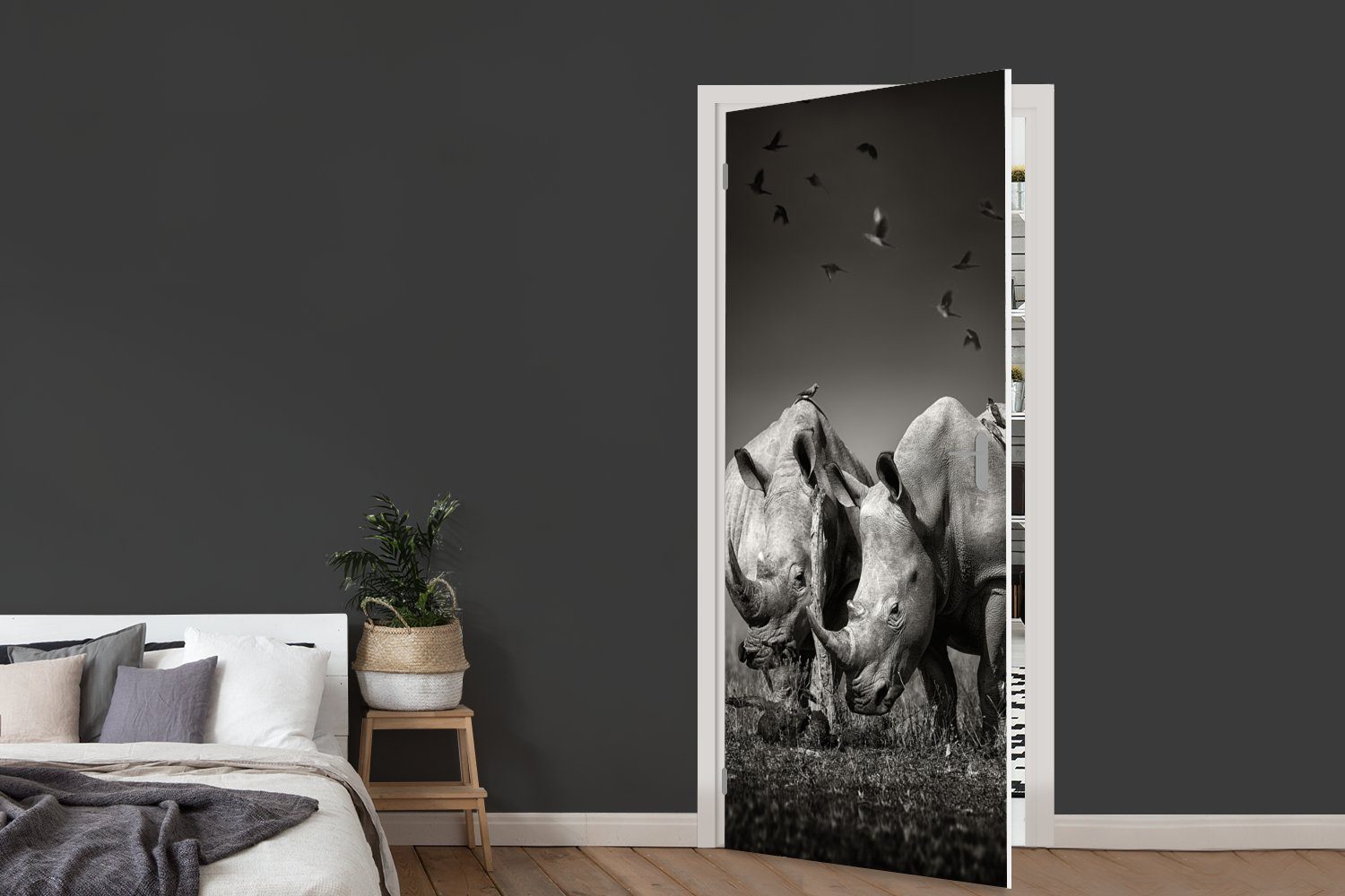 MuchoWow Türtapete Tiere Tür, Matt, für - 75x205 - bedruckt, Fototapete Nashorn Landschaft cm - Schwarz-Weiß, - (1 Türaufkleber, Vogel St)