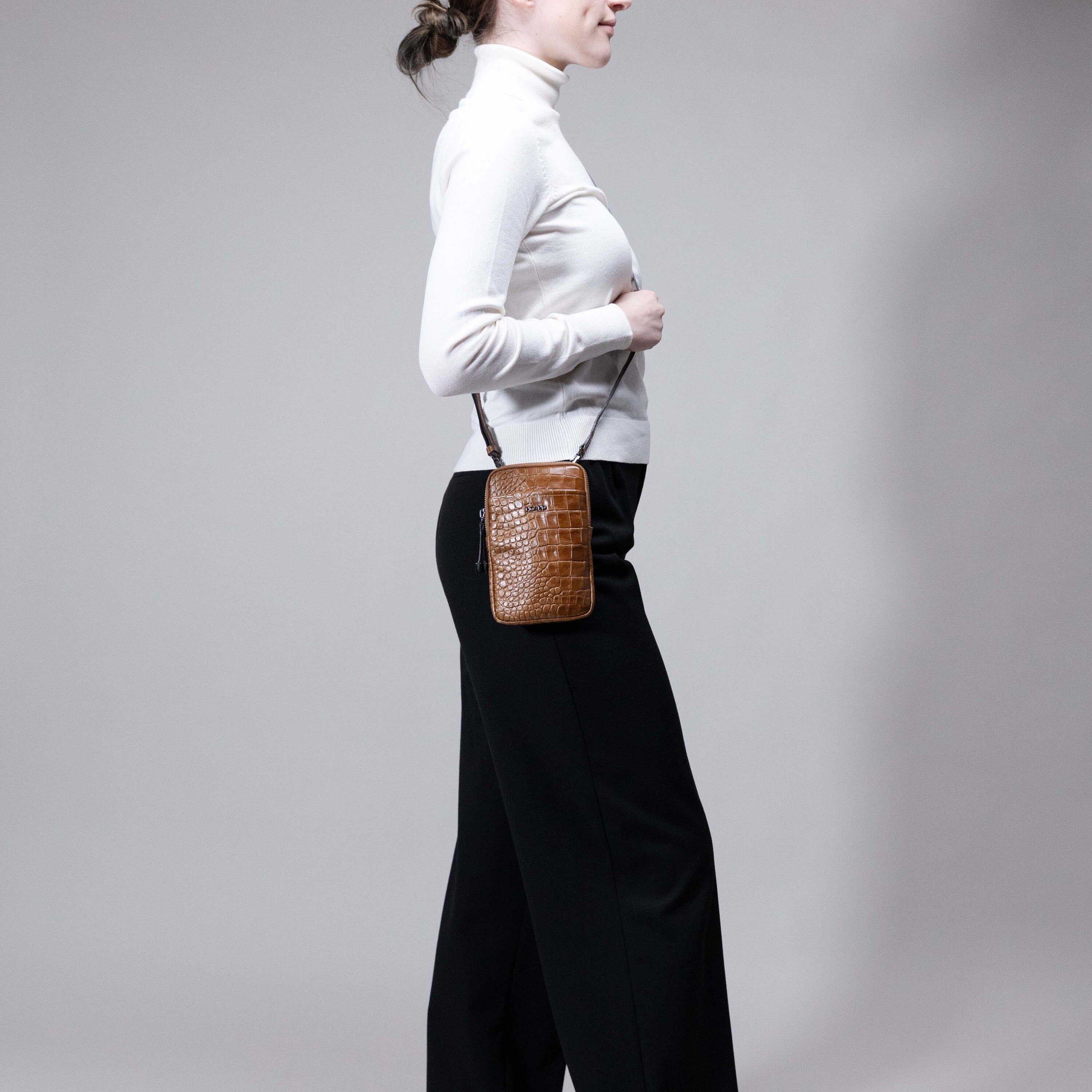 Picard Handytasche PICARD Handytasche Mara River aus Echtleder