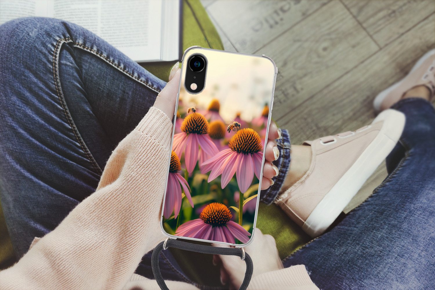 MuchoWow Handyhülle für Apple iPhone XR Blumen - Lila - Bienen, Tragbare Handyhüllen mit Kette zum umhängen, Handykette Handyband