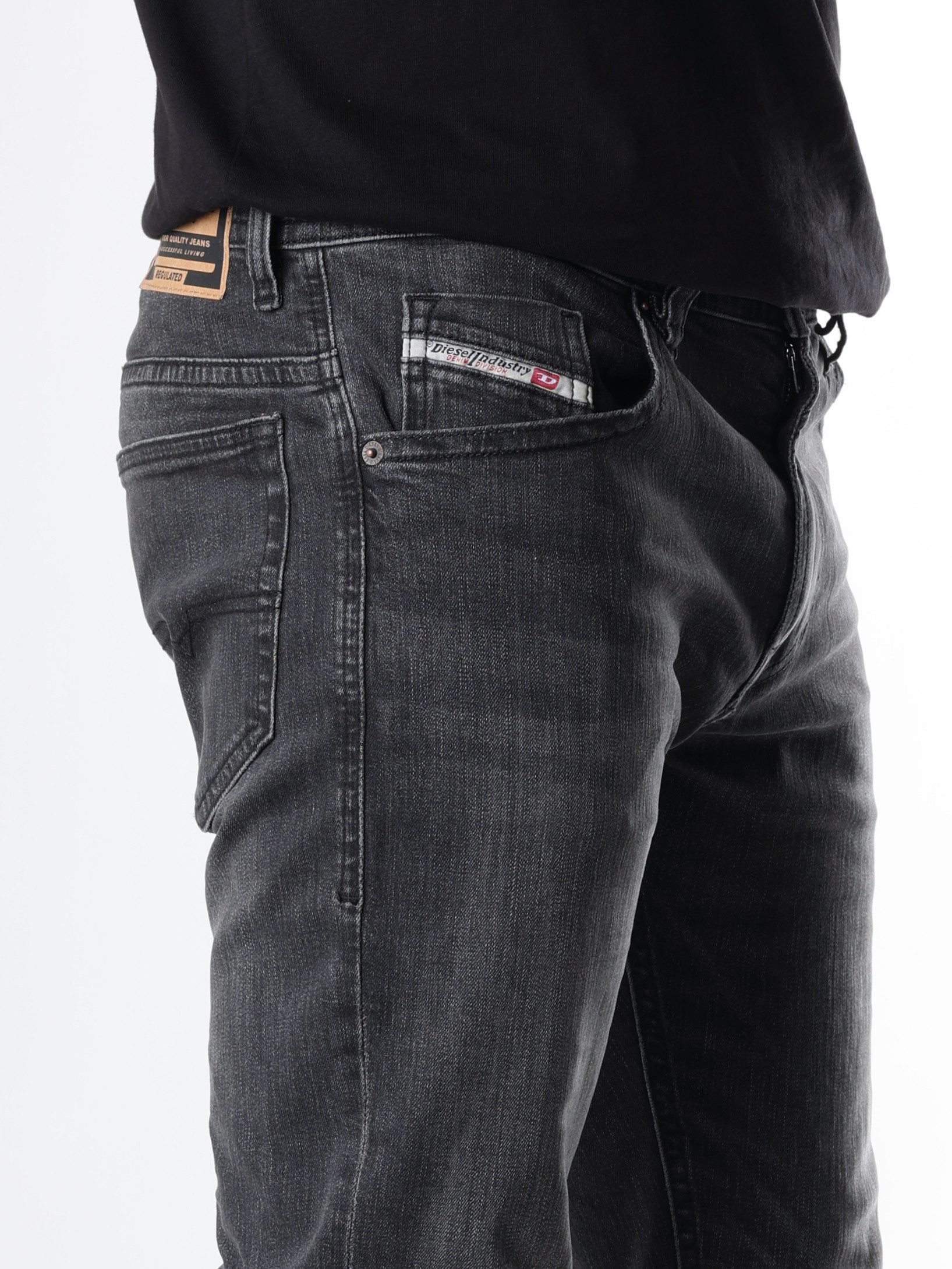 Diesel Slim-fit-Jeans niedrige Leibhöhe - THOMMER-R - Länge:32 Leichter Denim, mittlerer bis hoher Stretch