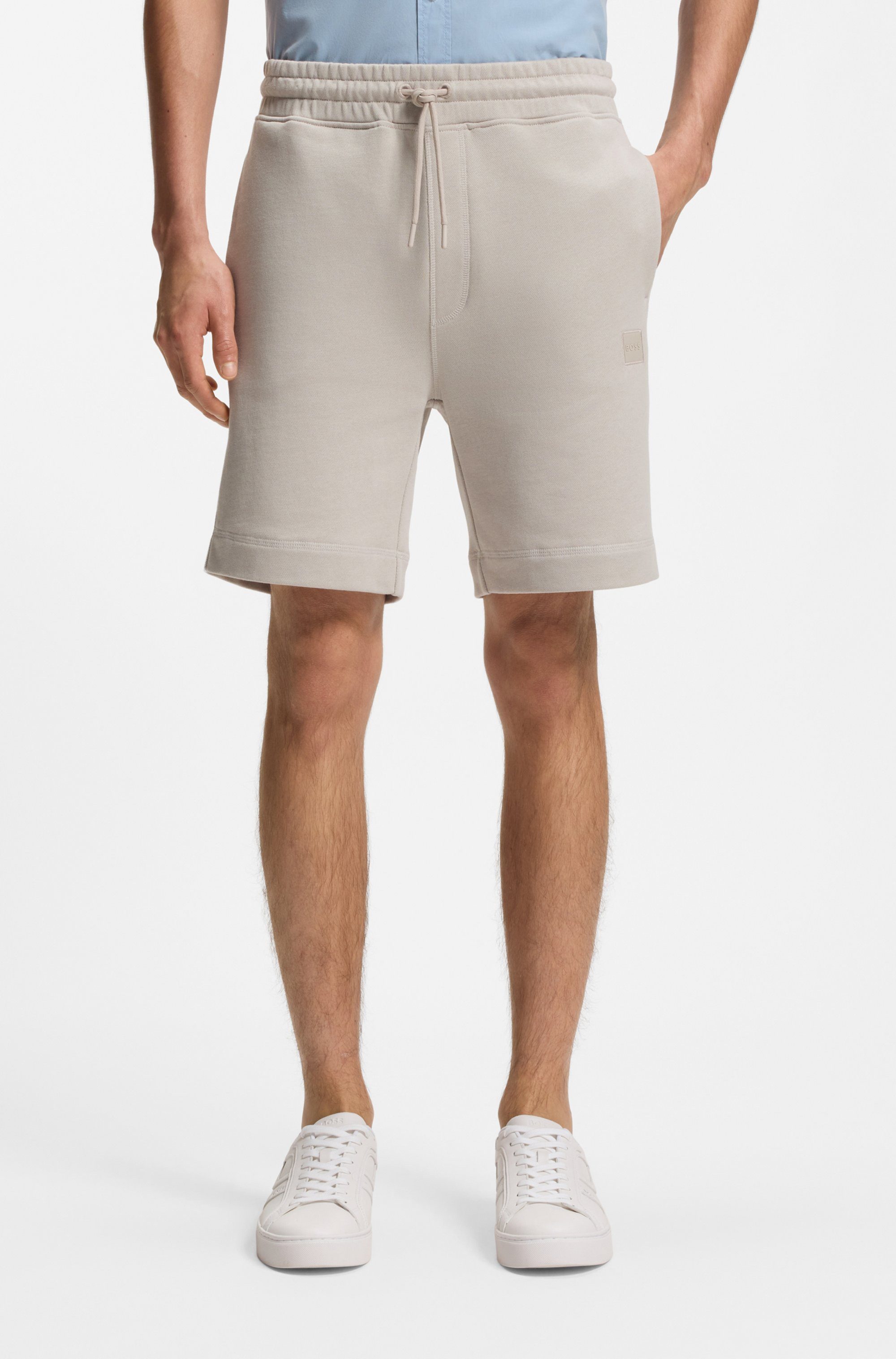 BOSS ORANGE Sweatshorts Sewalk mit BOSS Markenlabel