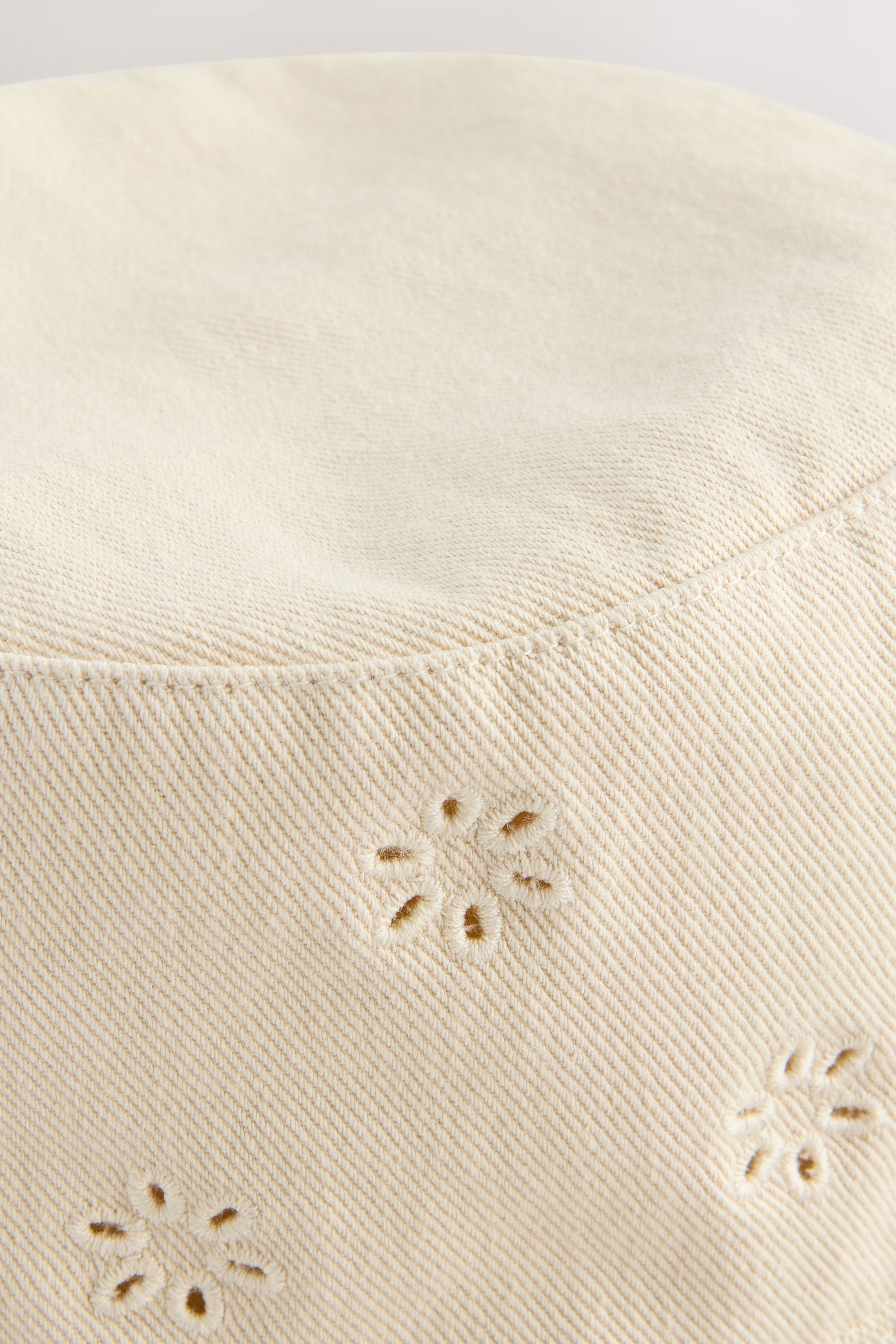 Next Fischerhut Fischerhut mit Blumen-Lochstickerei aus Baumwolle (1-St)