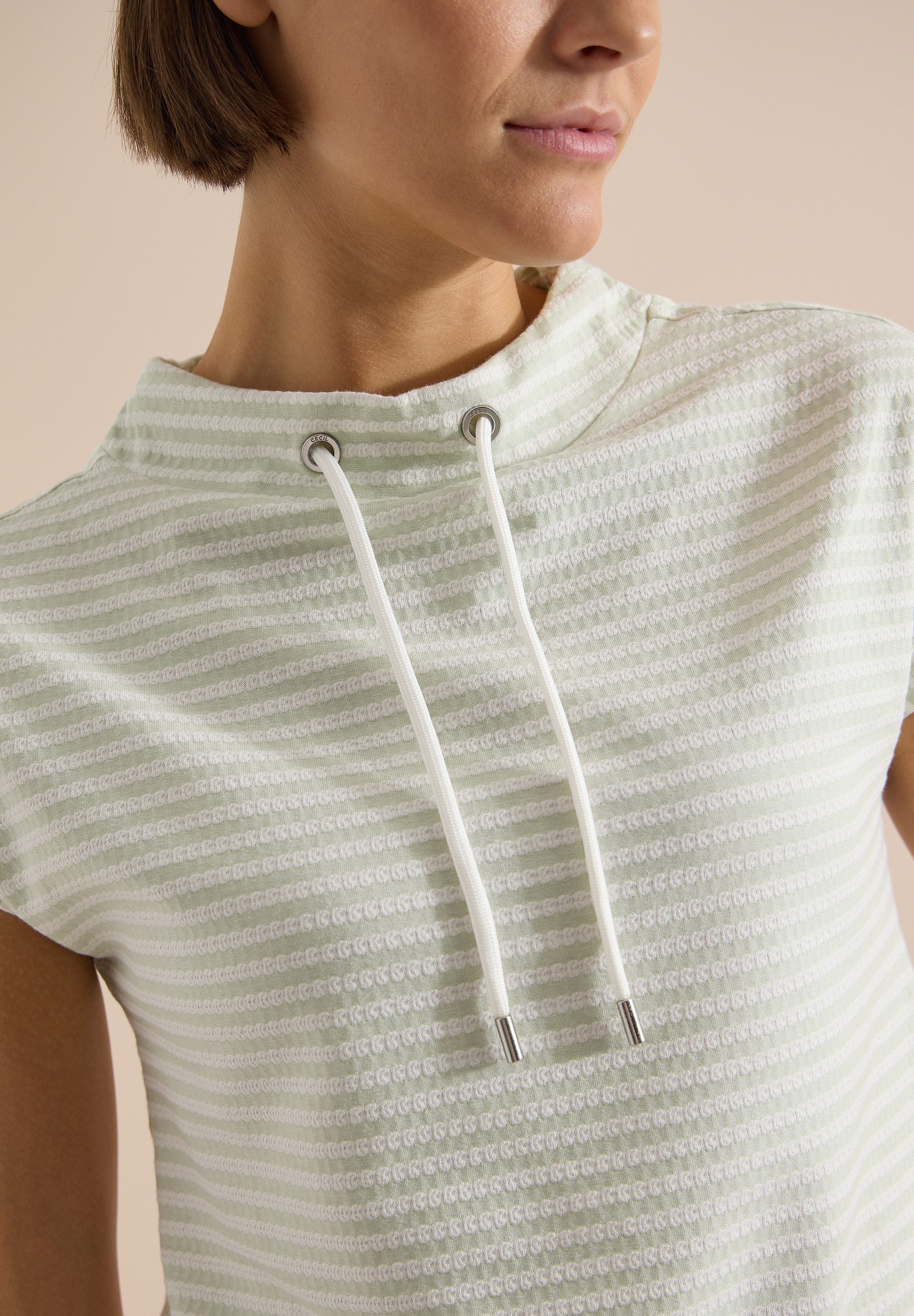 CECIL Kurzarmshirt Sommershirt mit Funnel Neck und Streifen