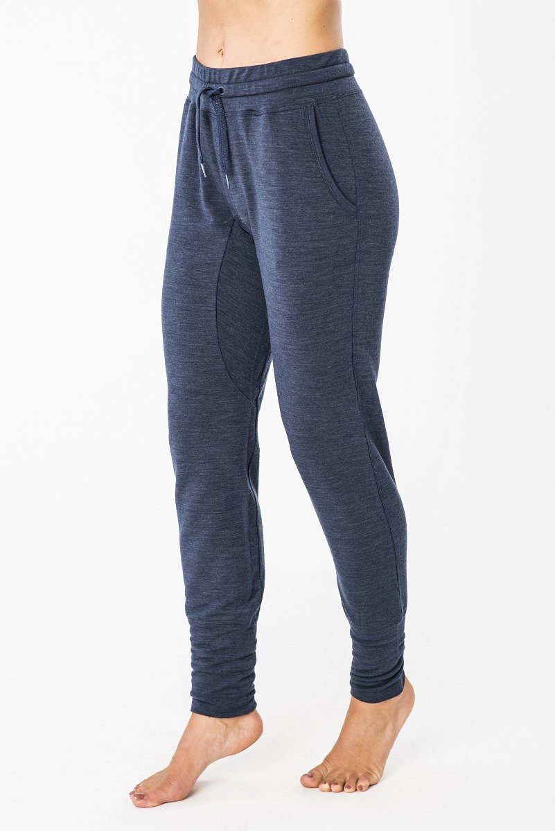 Jogginghose Merino W IRIS Merino-Materialmix SUPER.NATURAL CUFFED ESSENTIAL PANT MELANGE BLUE bequemer Jogginghose