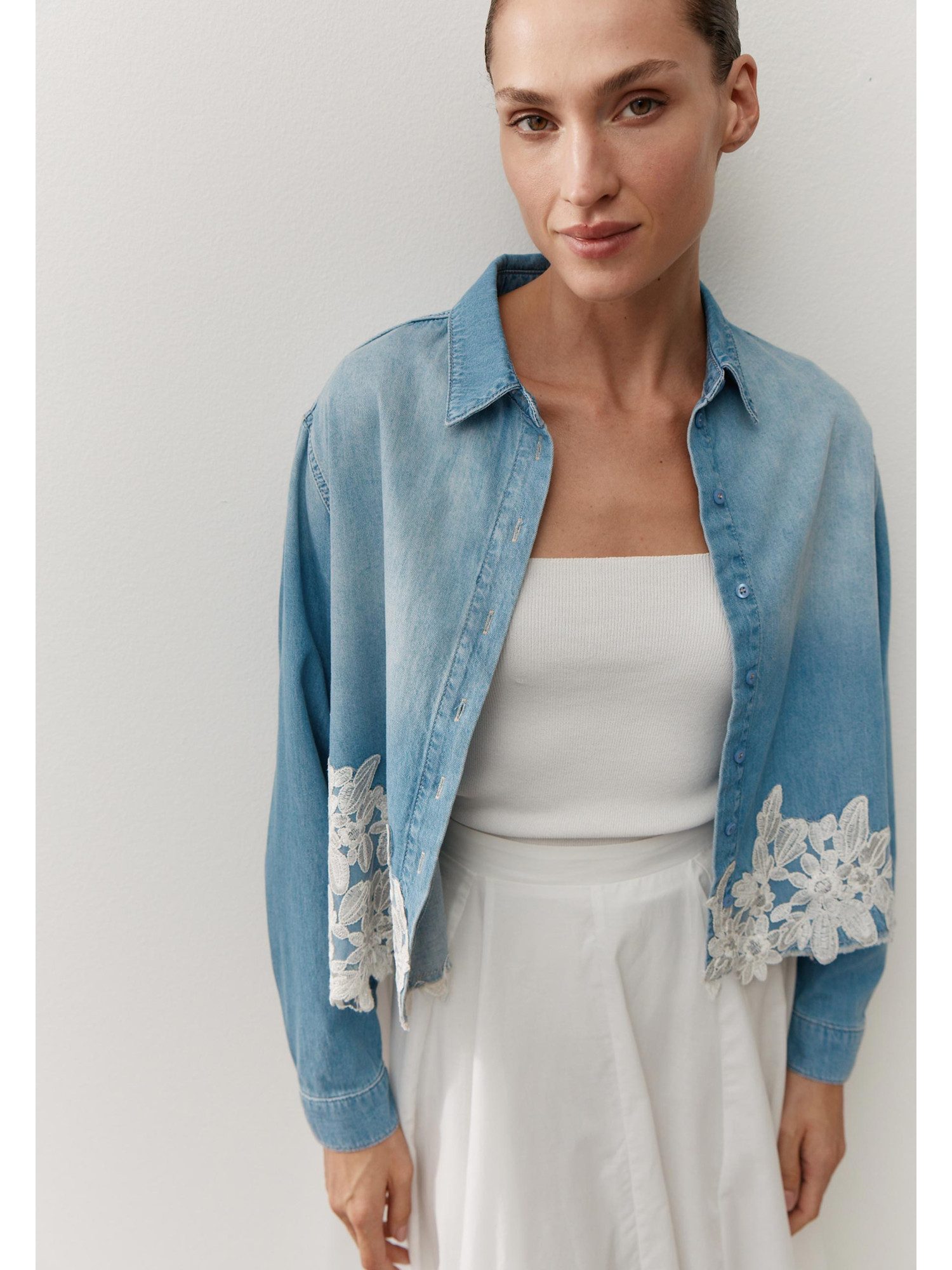 MORE&MORE Klassische Bluse lässiges, kurzes Jeanshemd mit Spitze