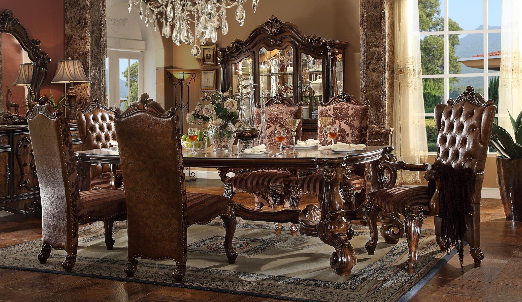 JVmoebel Esszimmer-Set Klassischer Tisch mit 6 Stühlen im Barockstil aus Holz und Textil, (Esszimmer-Set, Küchen-Set), Made in Europa