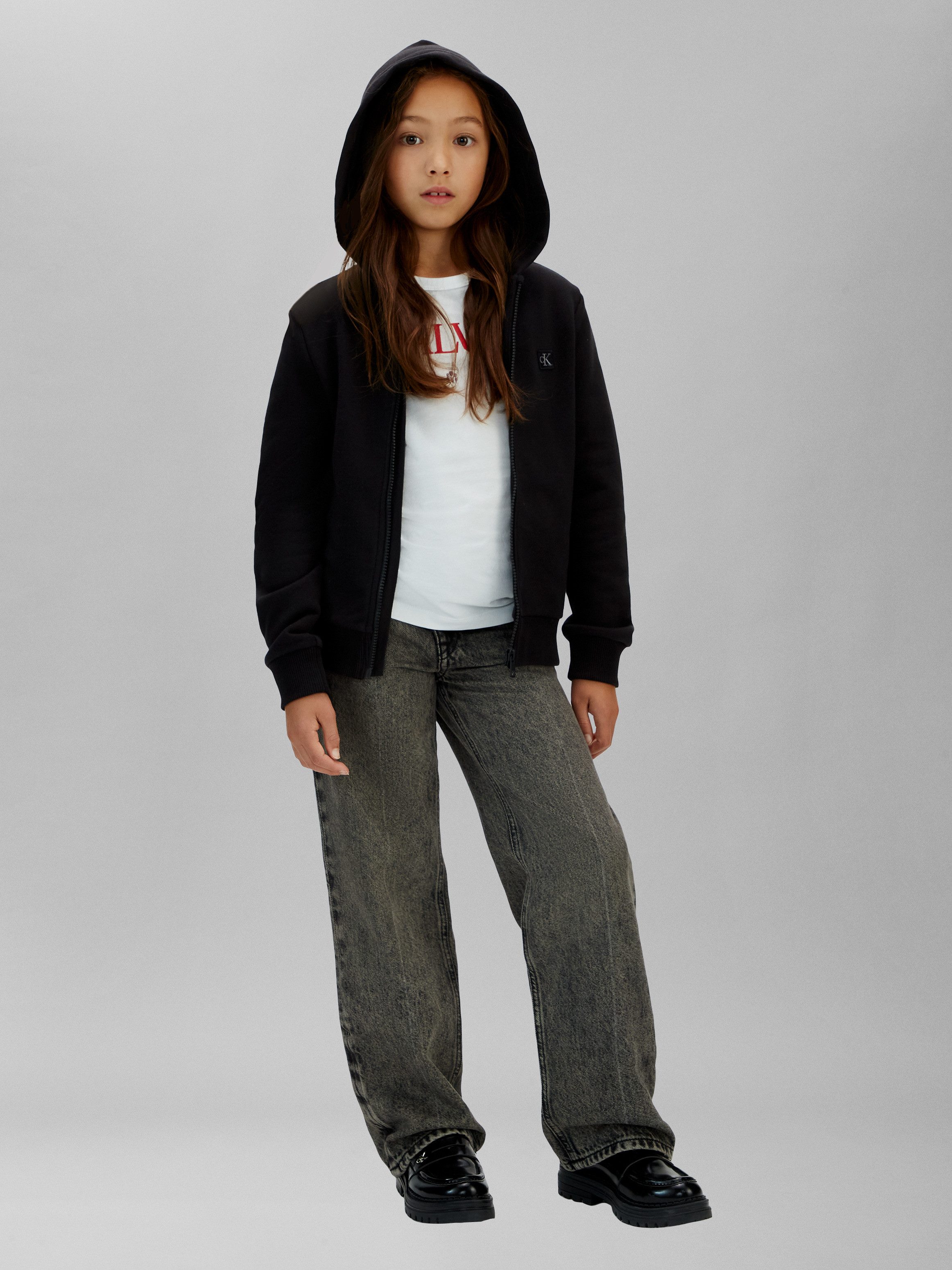 Calvin Klein Jeans Kapuzensweatjacke MINI BADGE ZIP-THROUGH mit Logo-Badge – Bild 5 von 5