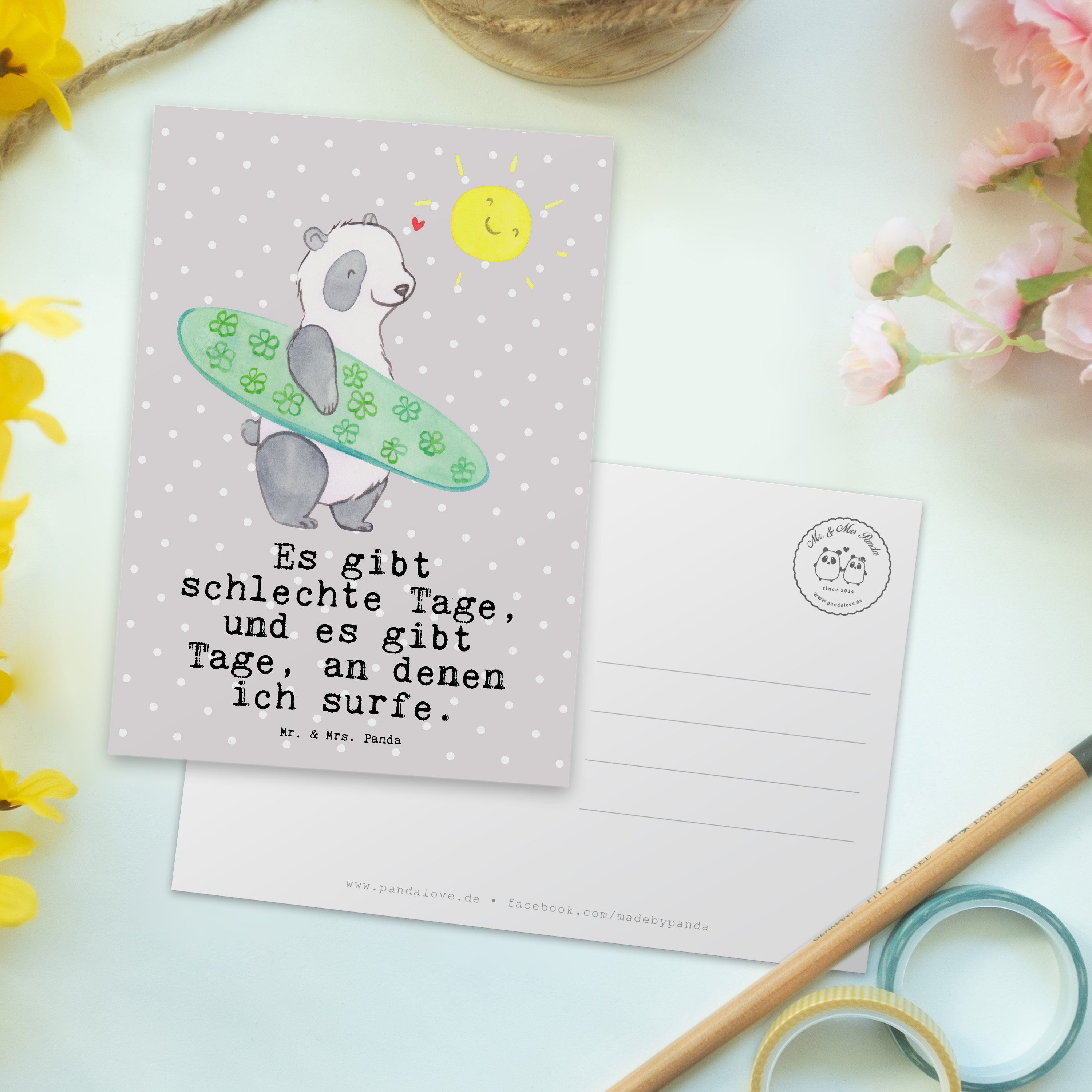 Panda Mr. Tage Grau Surfen & Karte, Geschenk, Postkarte Mrs. - Wellenreiten, - Panda Pastell Spo