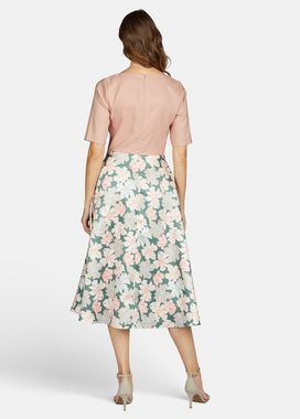 Kleo Abendkleid mit handgezeichnetem Blumenprint